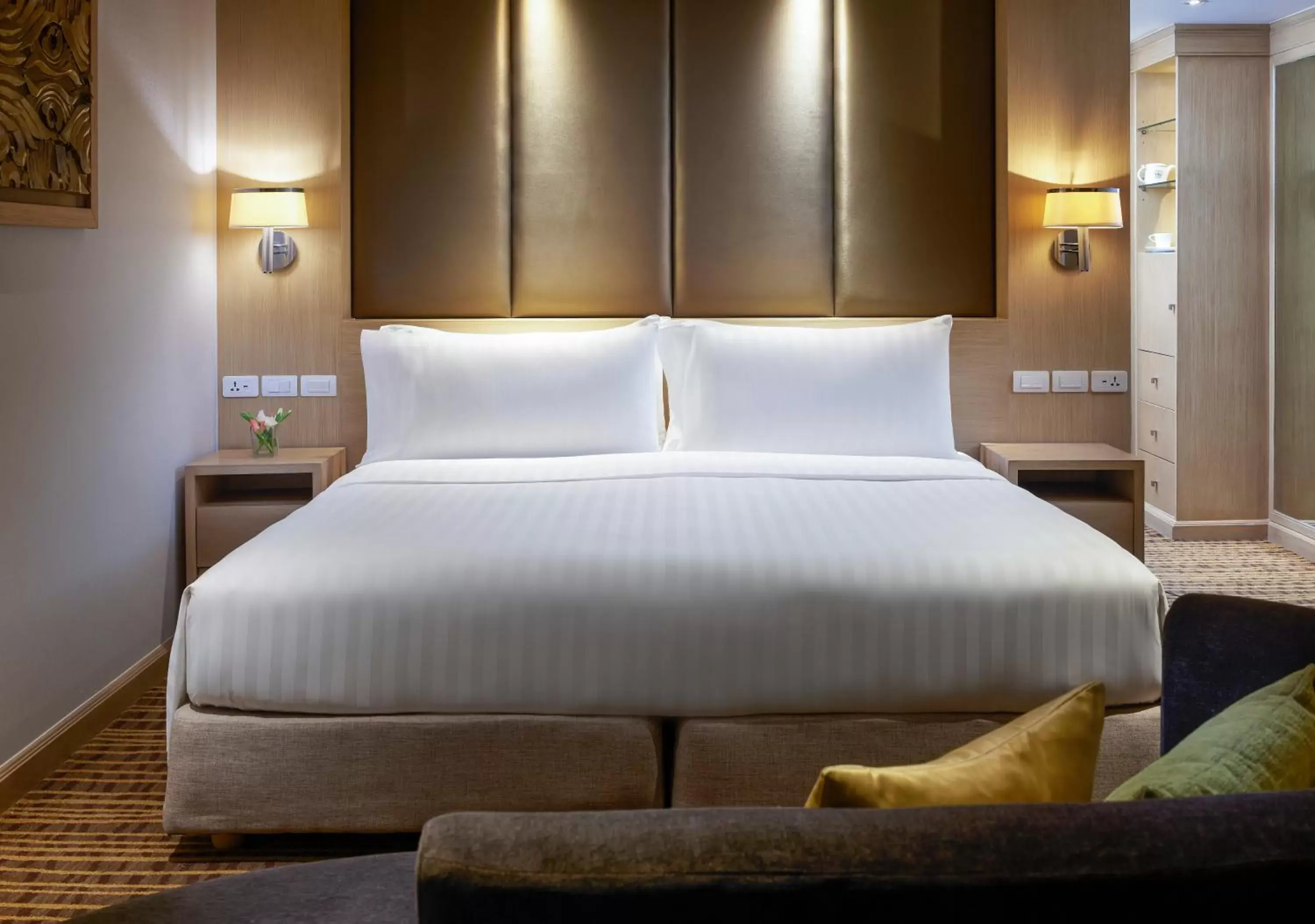 Deluxe King Room in Amari Bangkok Deluxe King Room in Amari Bangkok