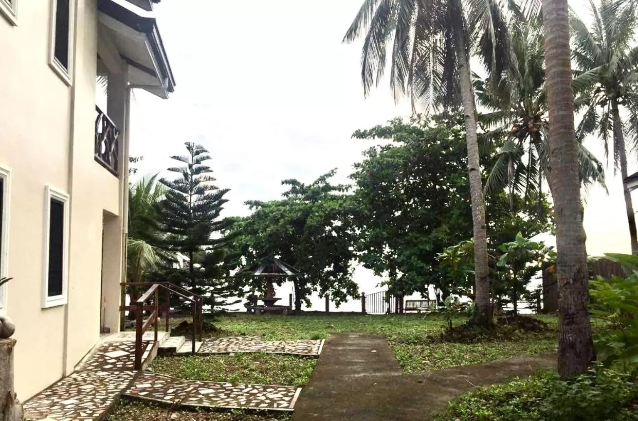 D's Oceanview Beach Resort