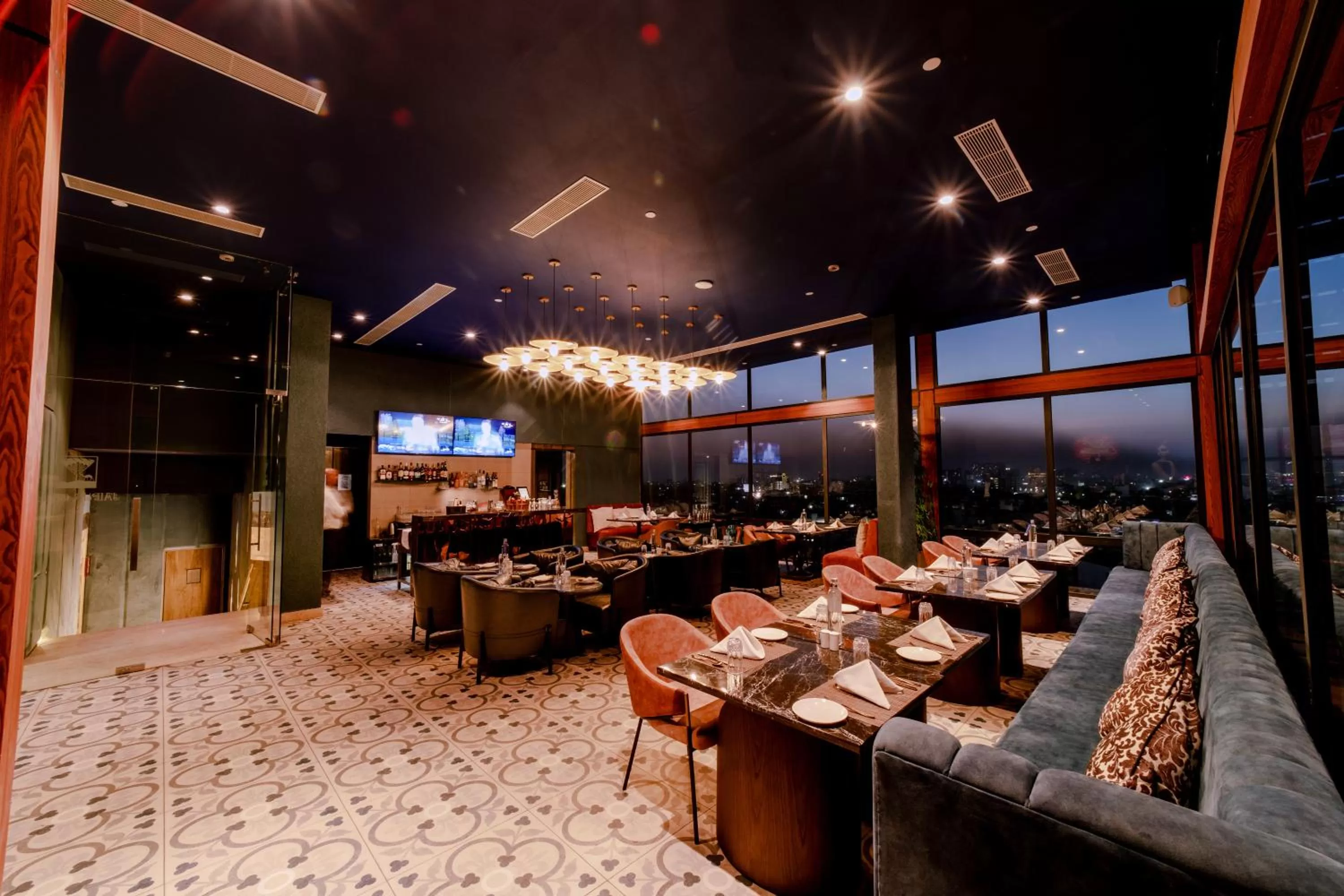 Restaurant/places to eat in Sarovar Portico Jaipur