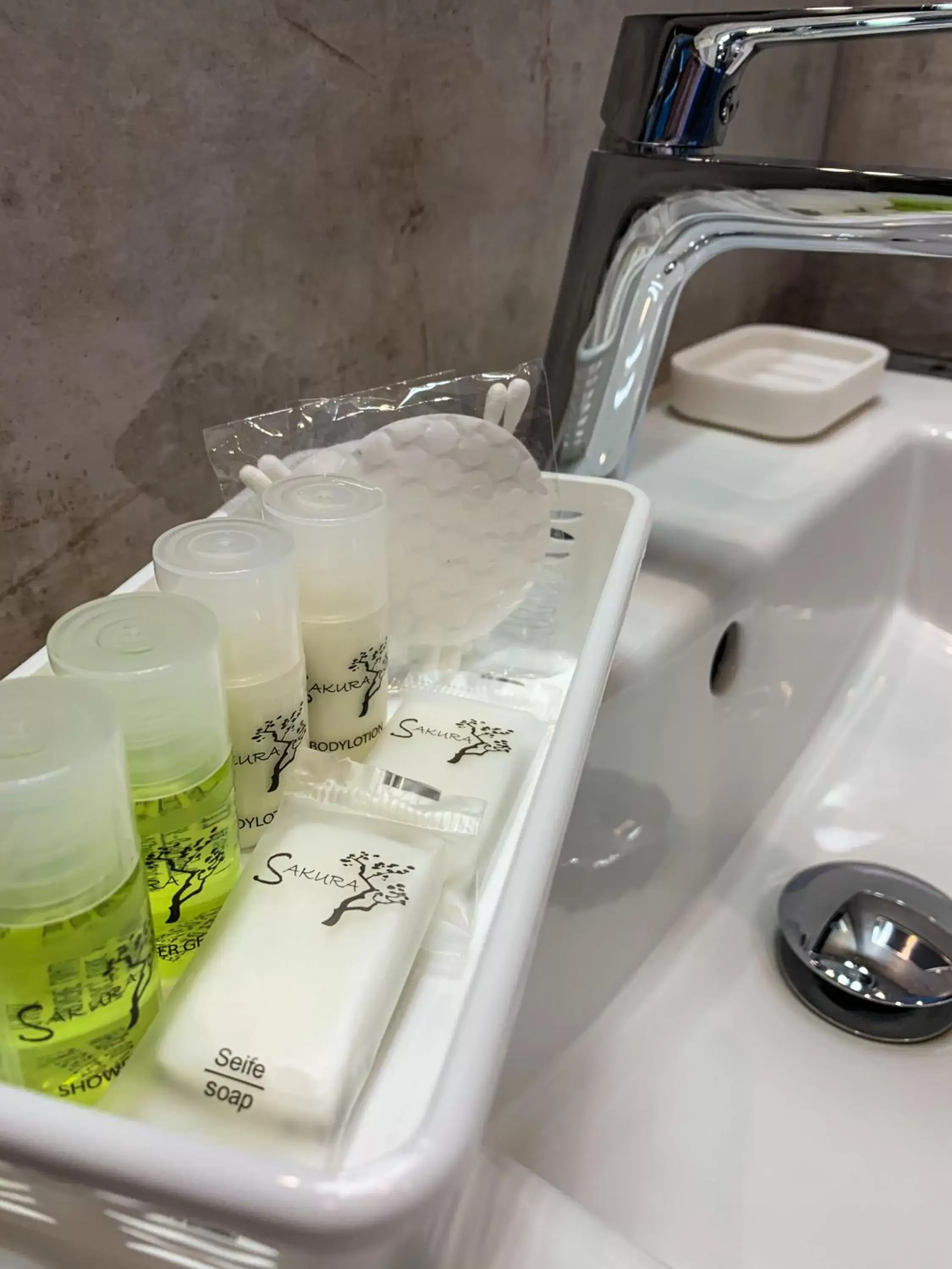 Deluxe Twin Room in Pension Berlin Deluxe Twin Room in Pension Berlin