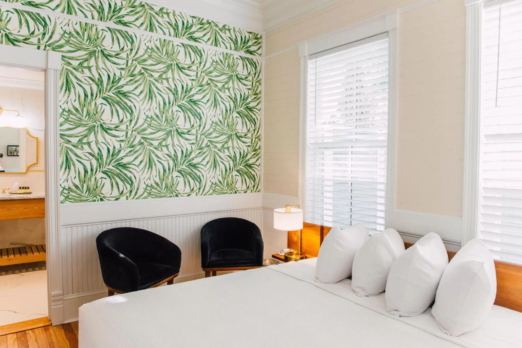 Bed in The Gibson Inn