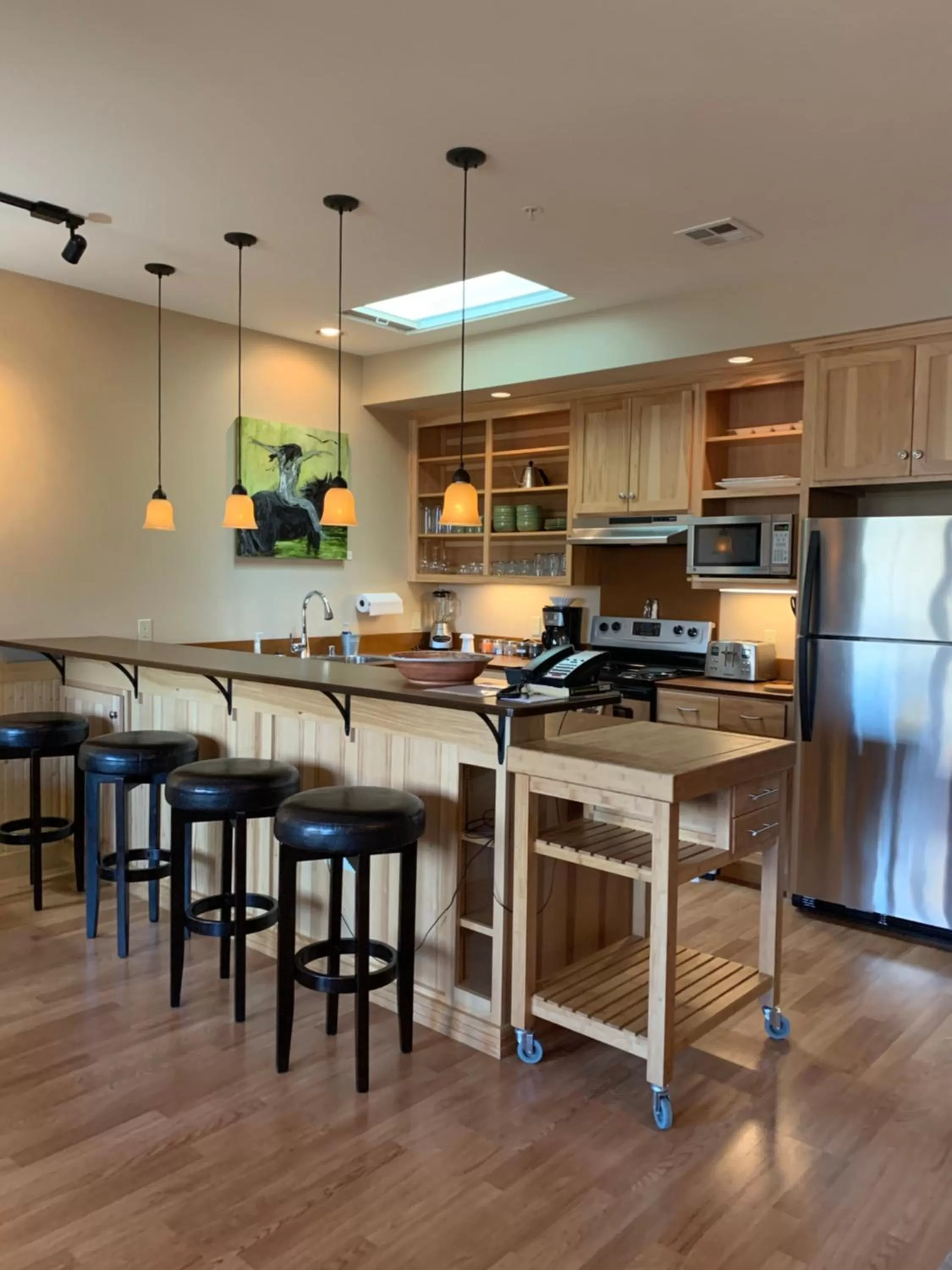 Kitchen or kitchenette in Twisp River Suites