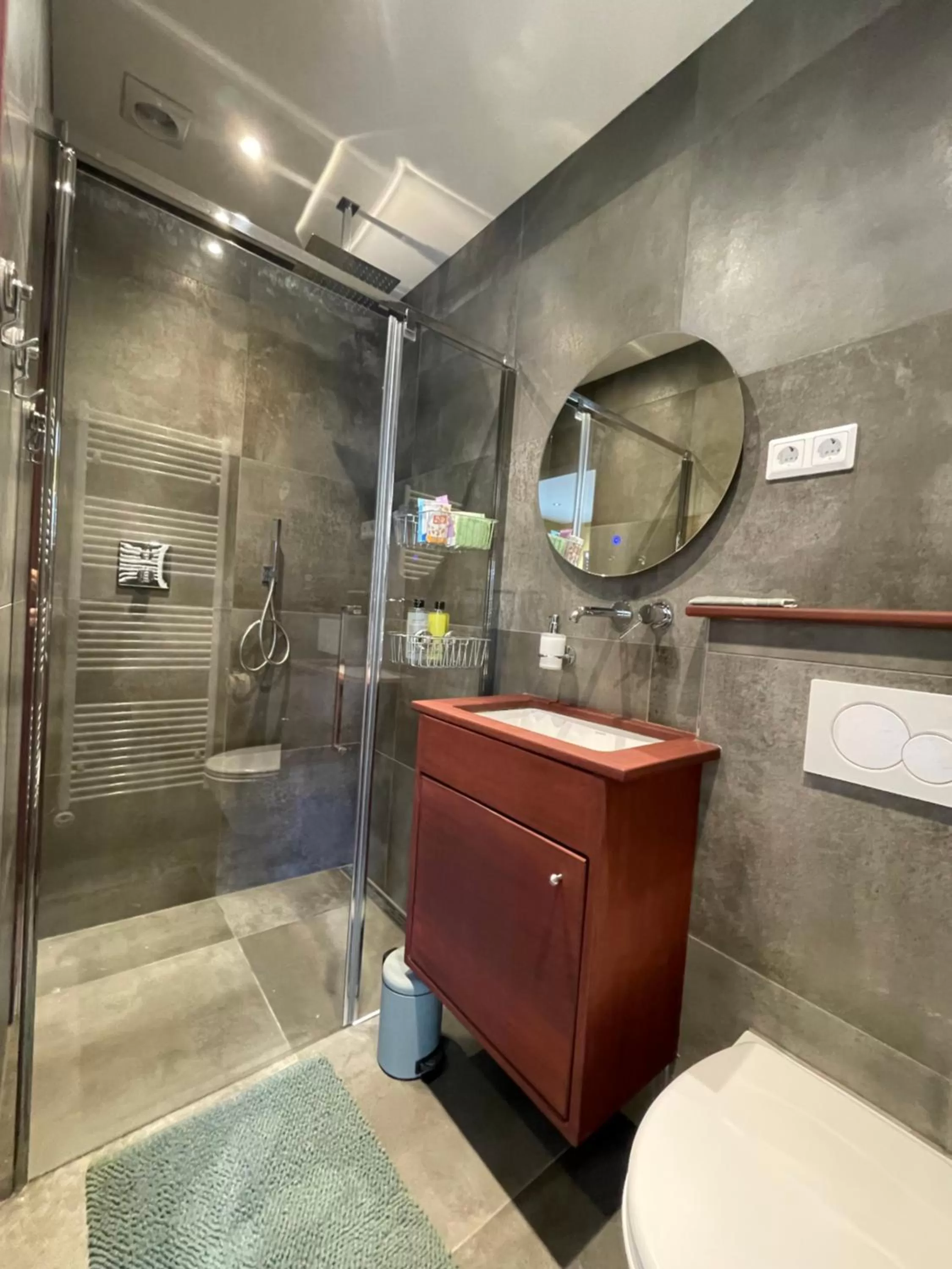 Shower, Bathroom in Bed & Breakfast Danina