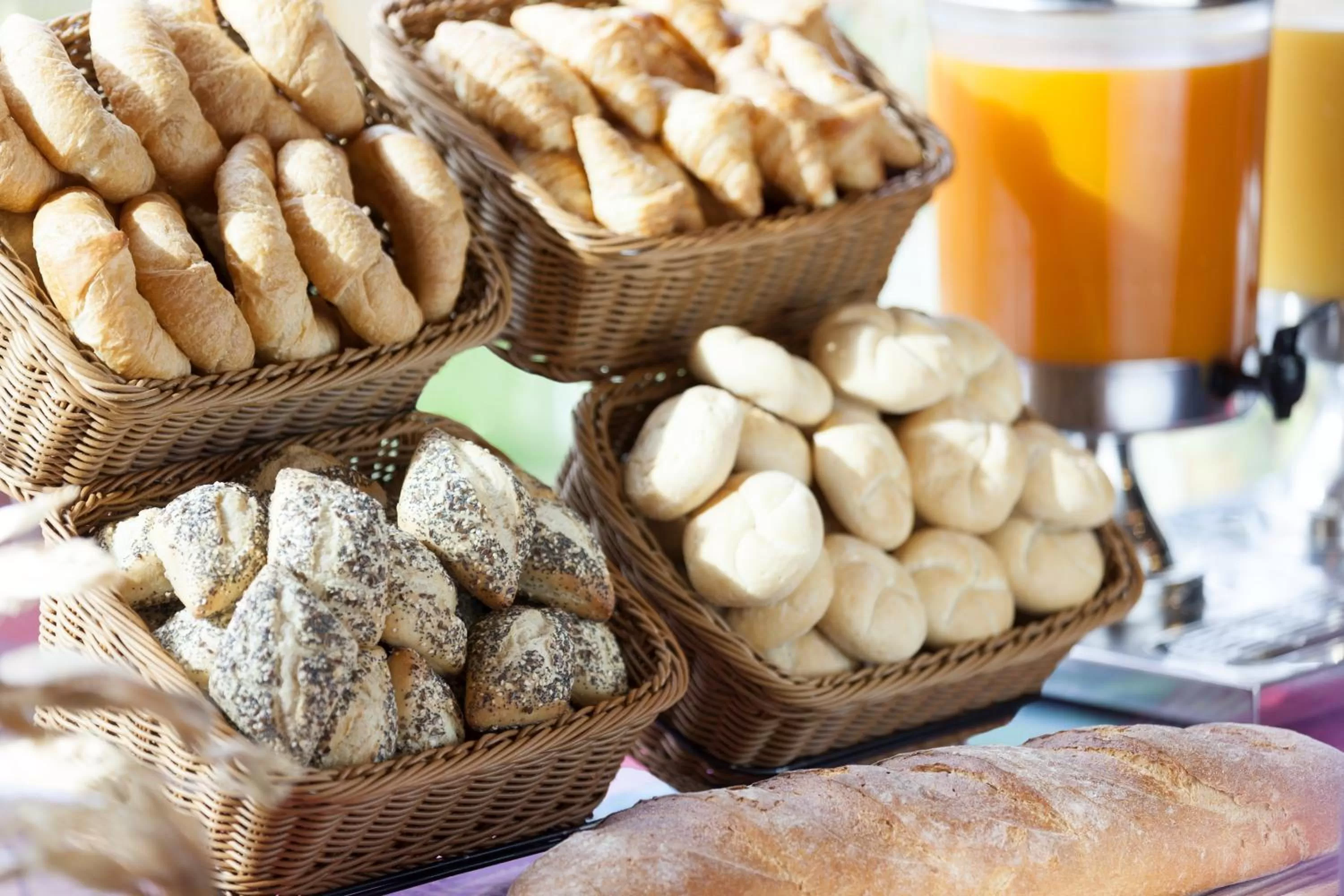 Restaurant/places to eat in Holiday Inn Express - Wiesbaden by IHG