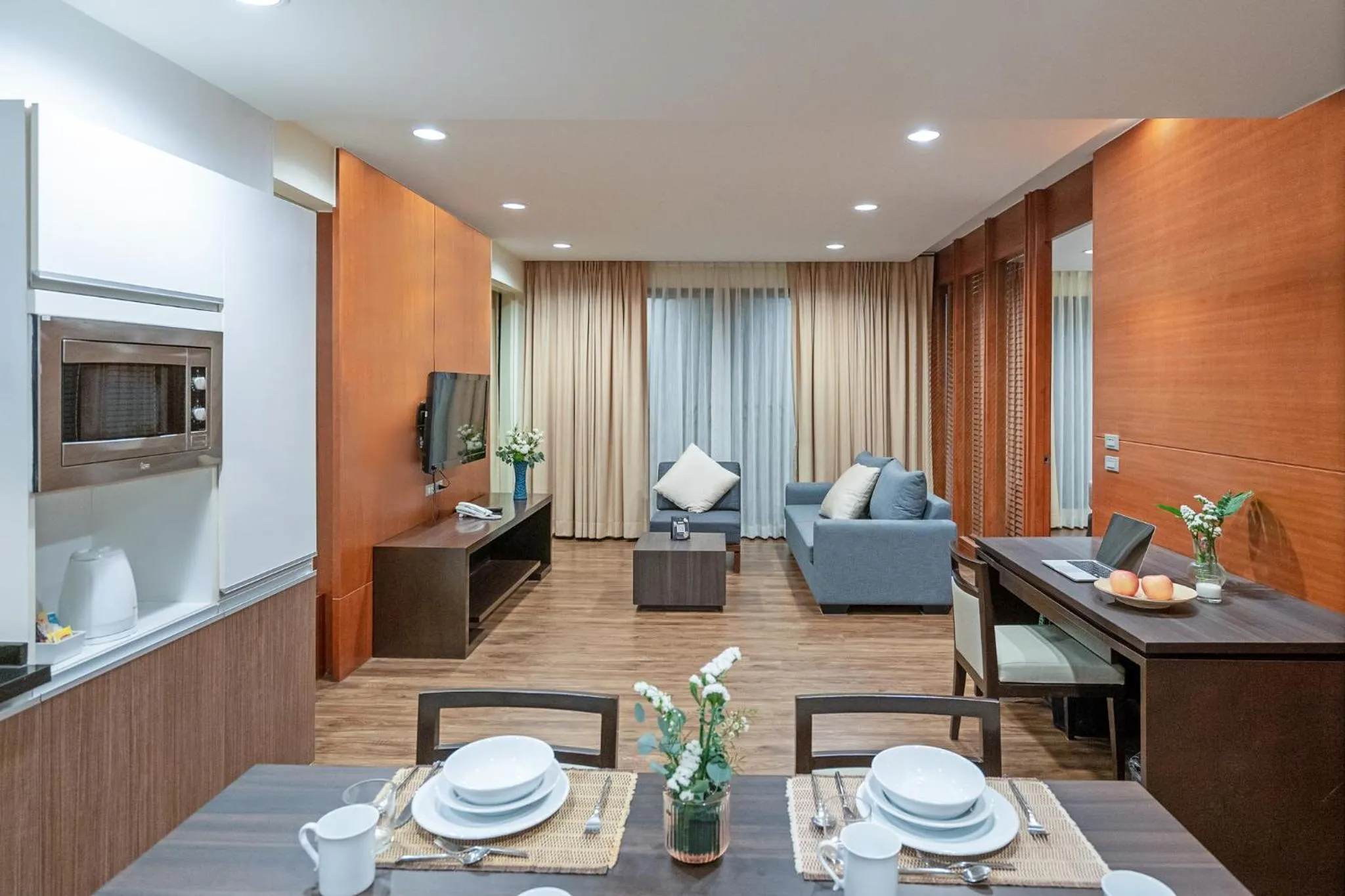 Kitchen or kitchenette in Amanta Hotel & Residence Ratchada