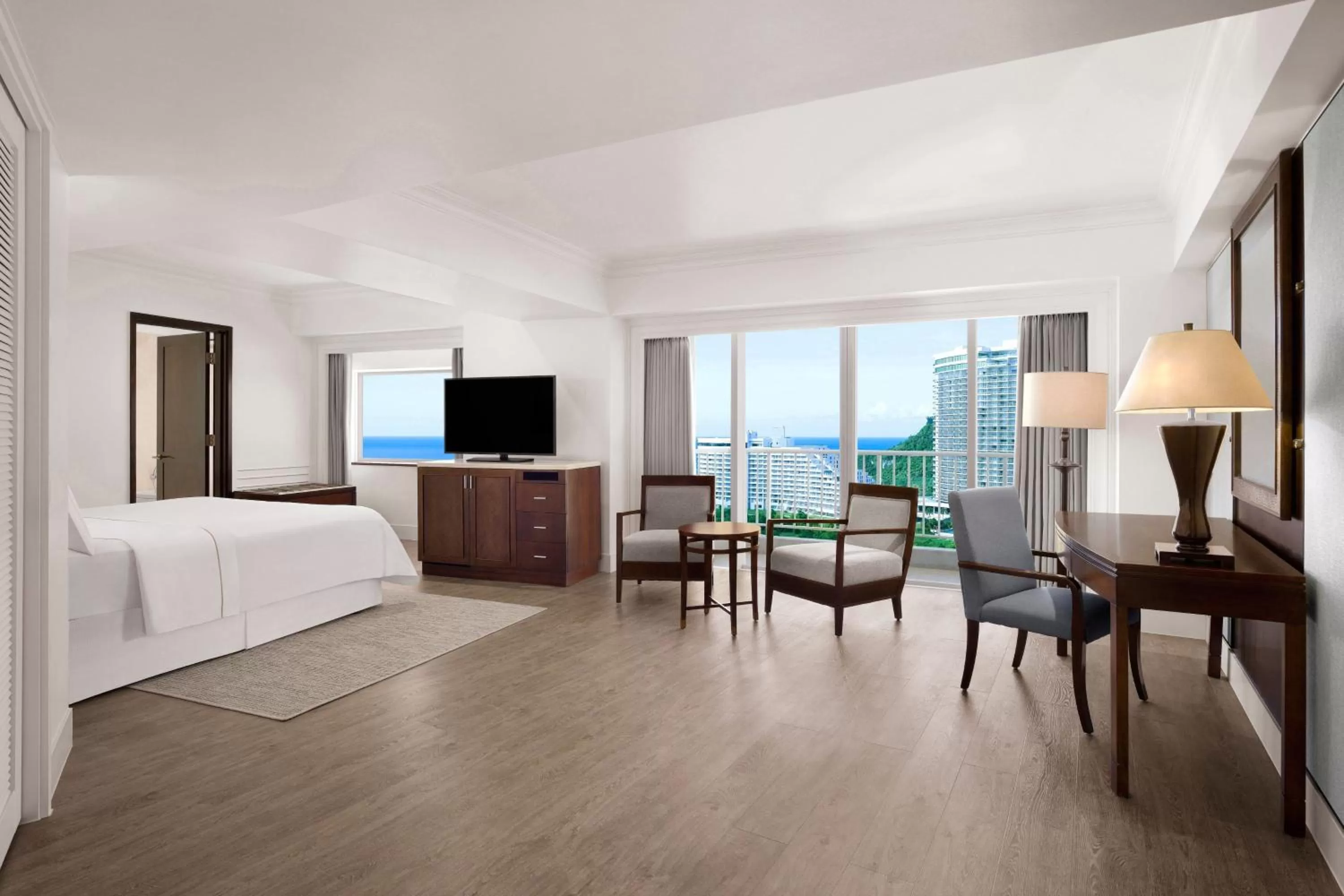 Photo of the whole room, Bed in The Westin Resort Guam