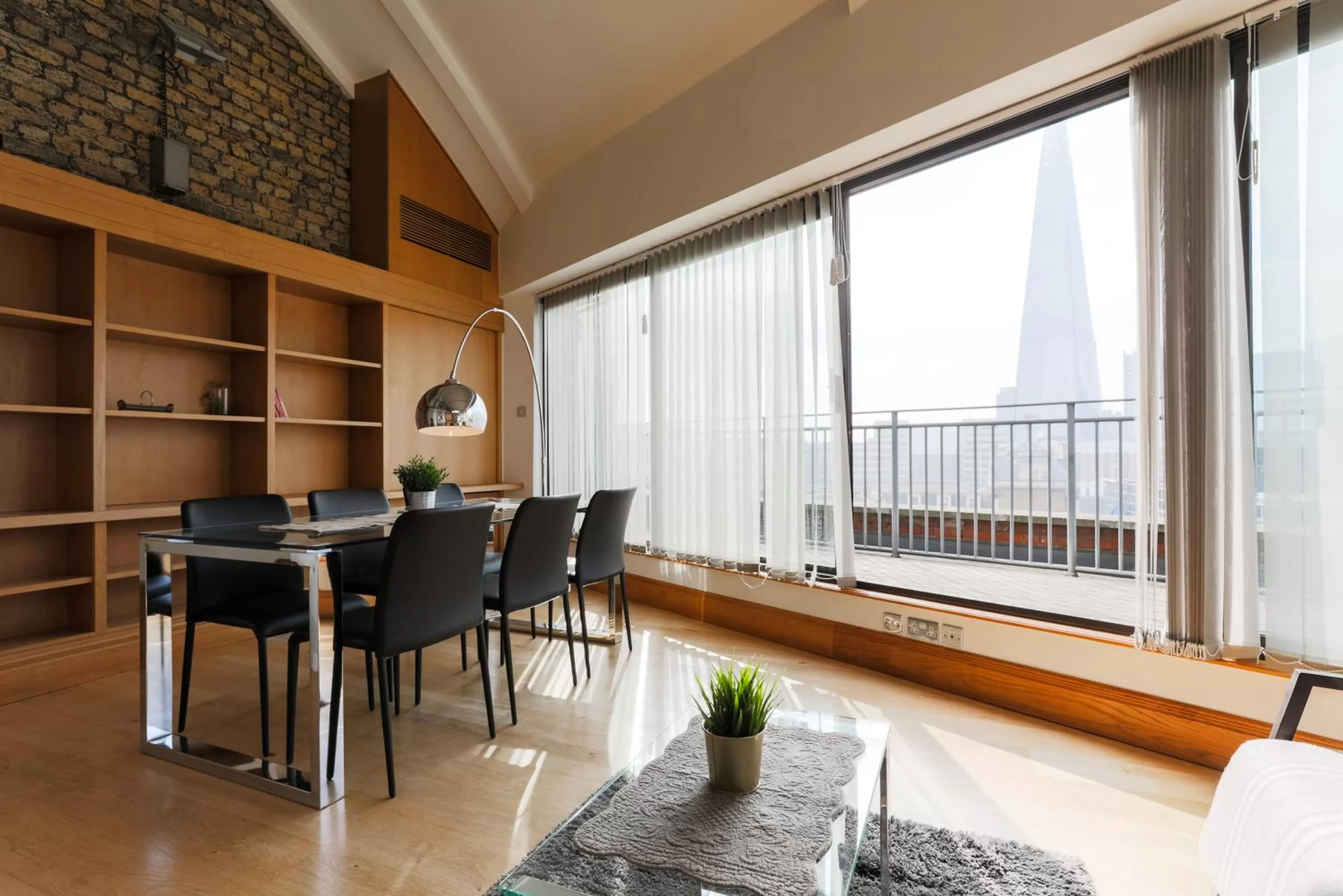Dining area in Monument Apartments