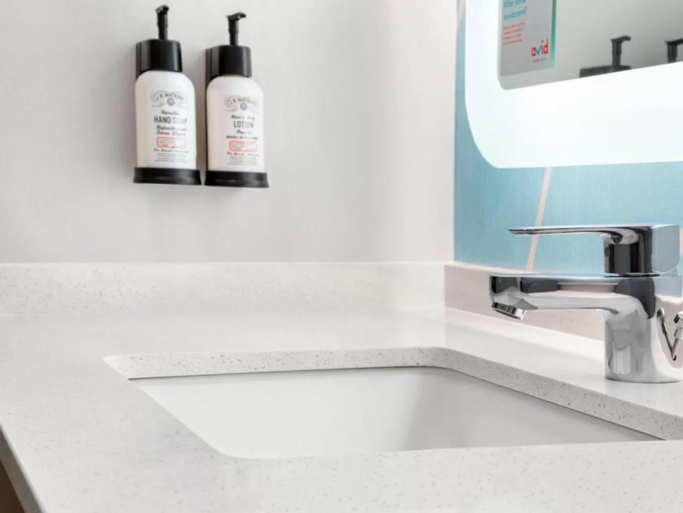 King Room Hearing Accessible with Roll-In Shower in avid hotel Wenatchee, an IHG Hotel