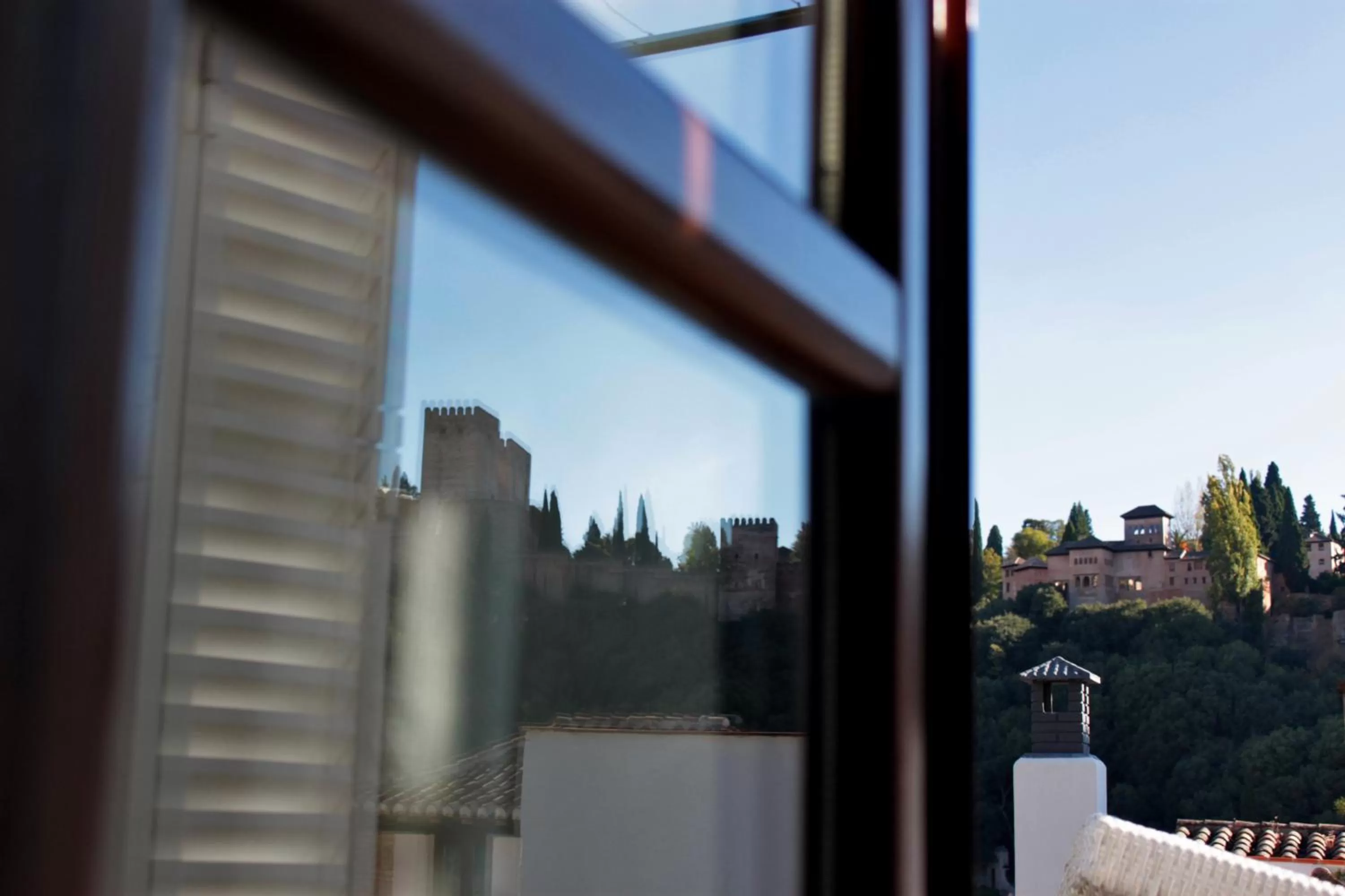 Day in Suite Comares