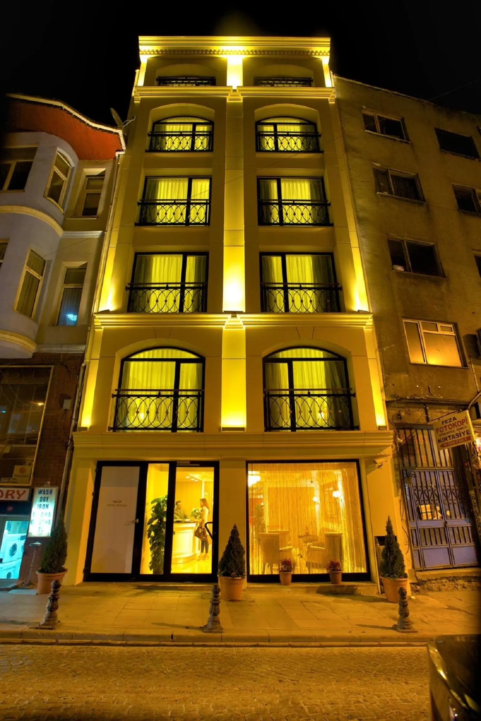 Facade/entrance in Hotel Perula & SPA