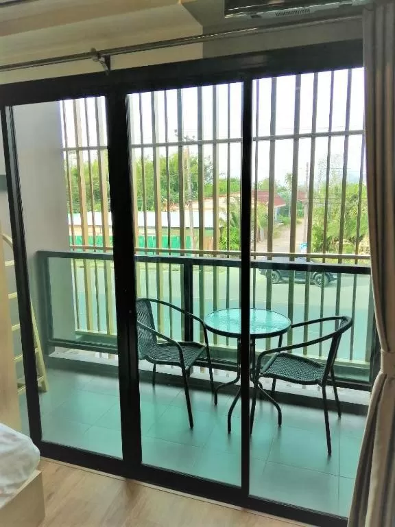 Balcony/Terrace in La La Moon Krabi Poshtel'n' Pool