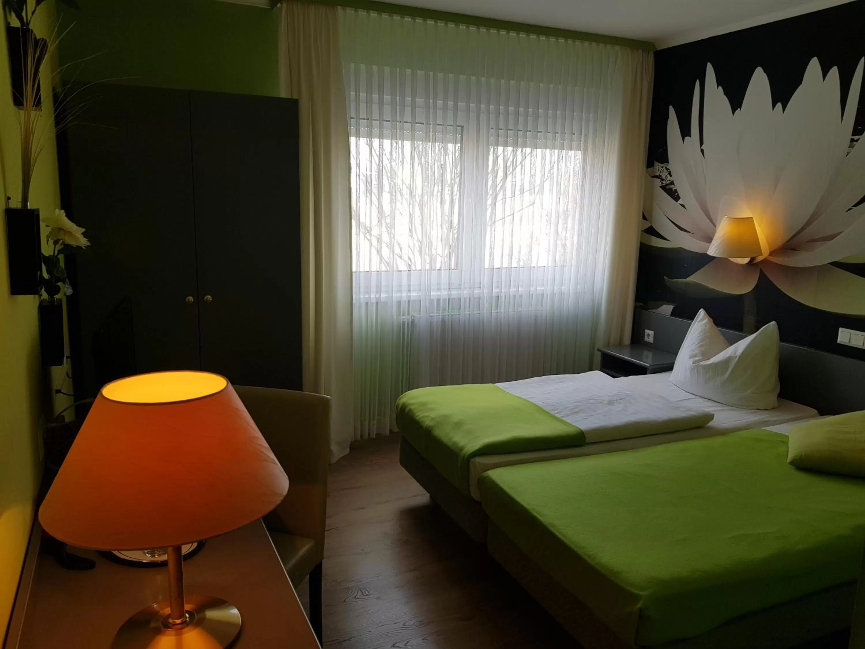 Photo of the whole room, Bed in Hotel Zur Fichtenbreite -Garni-