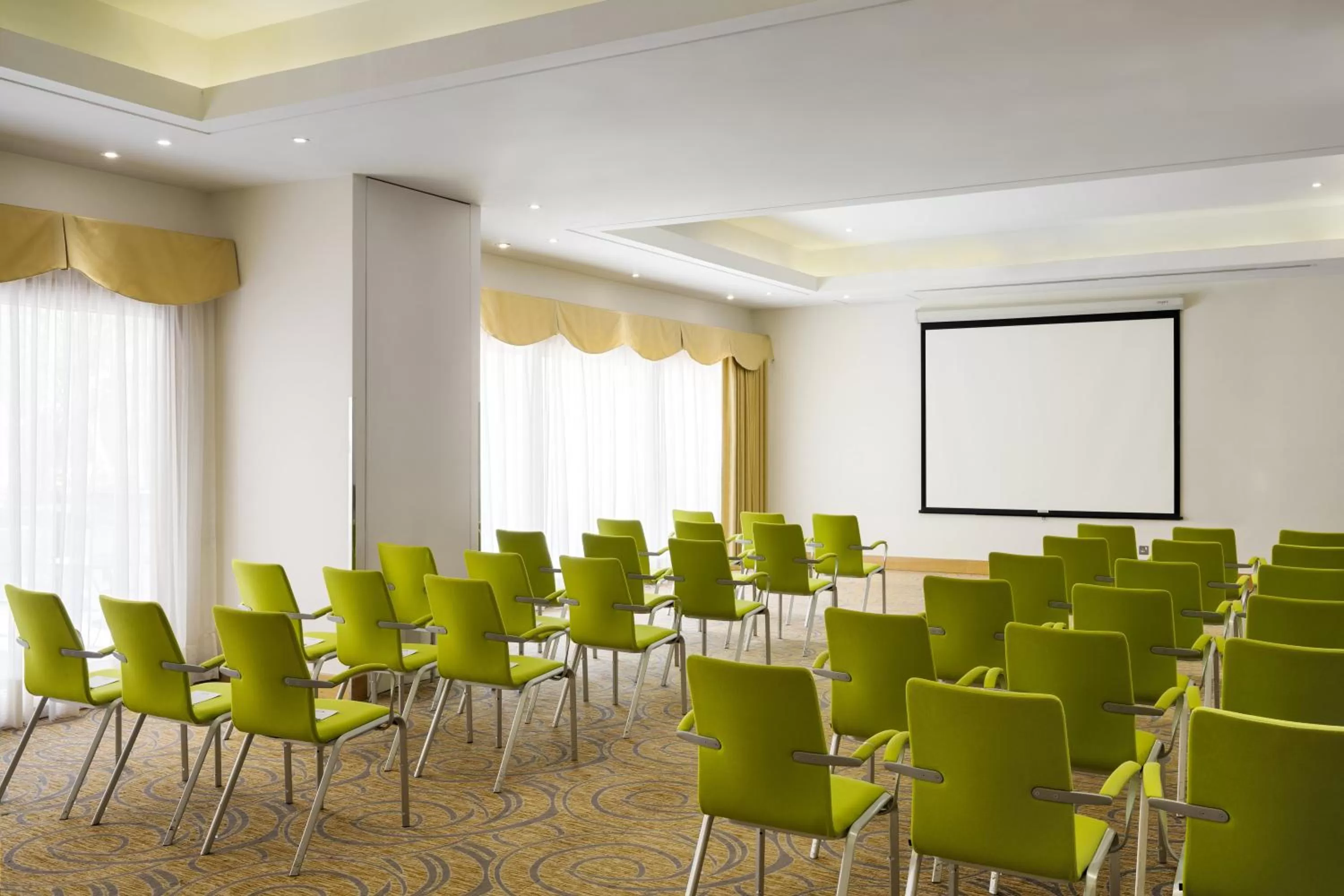 Banquet/Function facilities, Business Area/Conference Room in Radisson Blu Hotel, Riyadh
