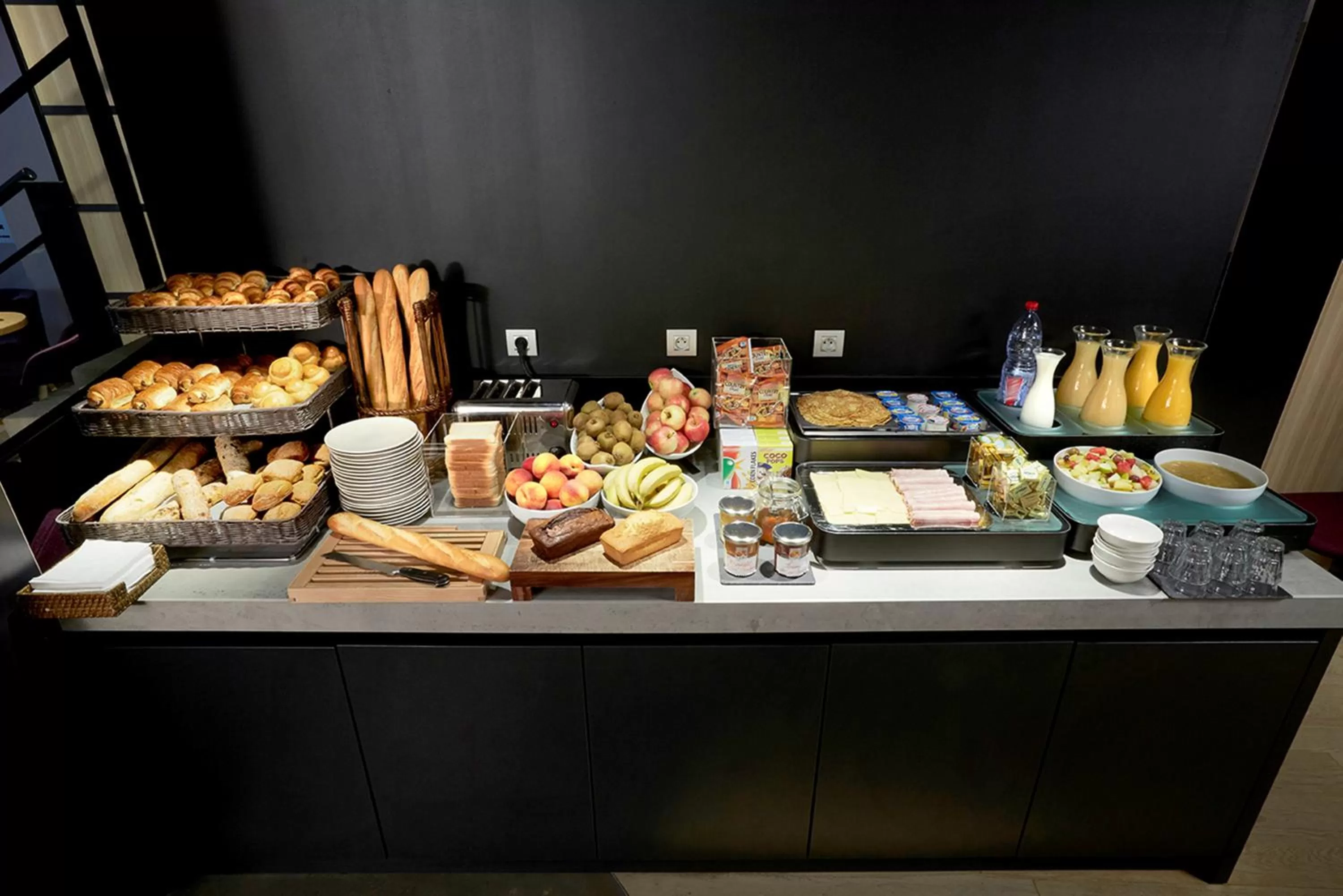 Buffet breakfast in Campanile PRIME - Lyon Centre - Gare Perrache