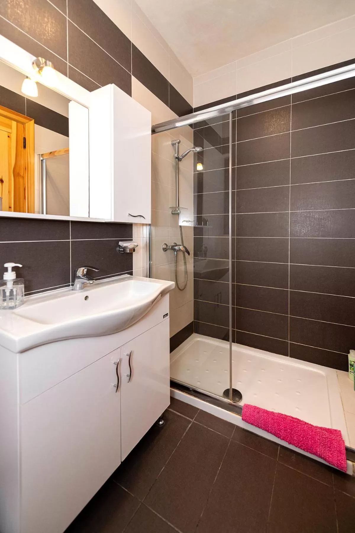 Shower in Ta’ Giljan B&B Gozo