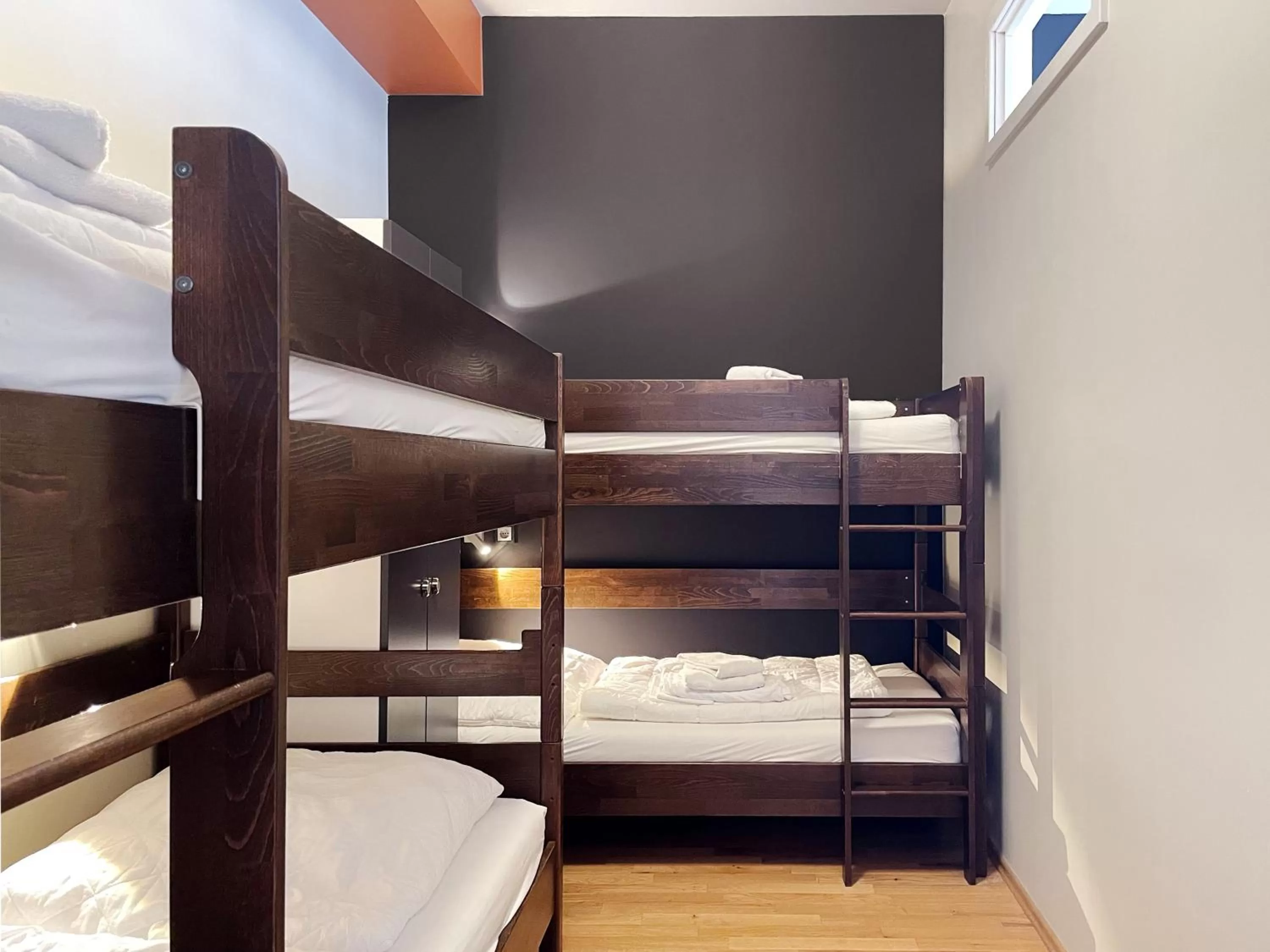 Photo of the whole room, Bed in Five Elements Hostel & Capsules Leipzig