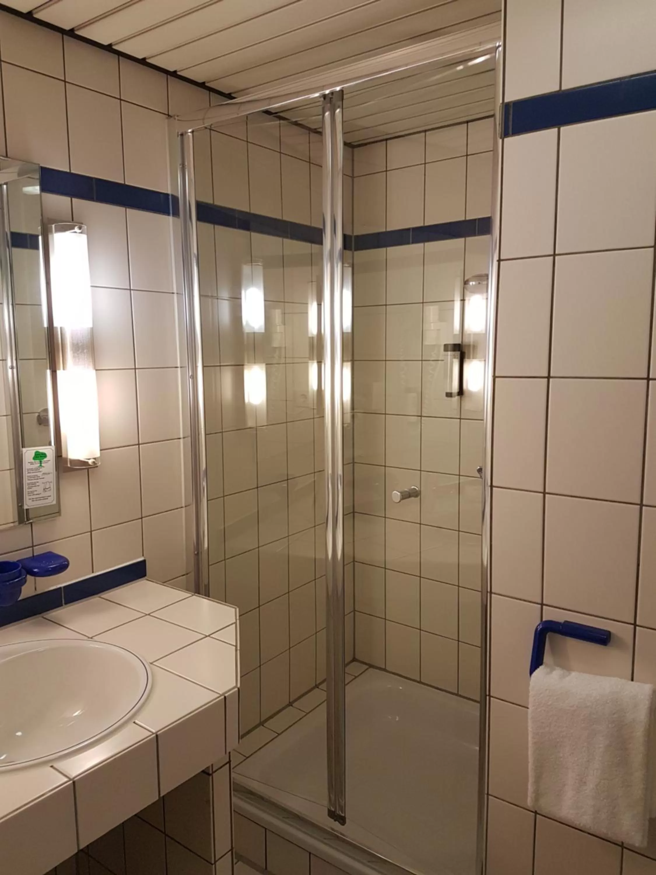 Bathroom in Hotel am Stadtpark
