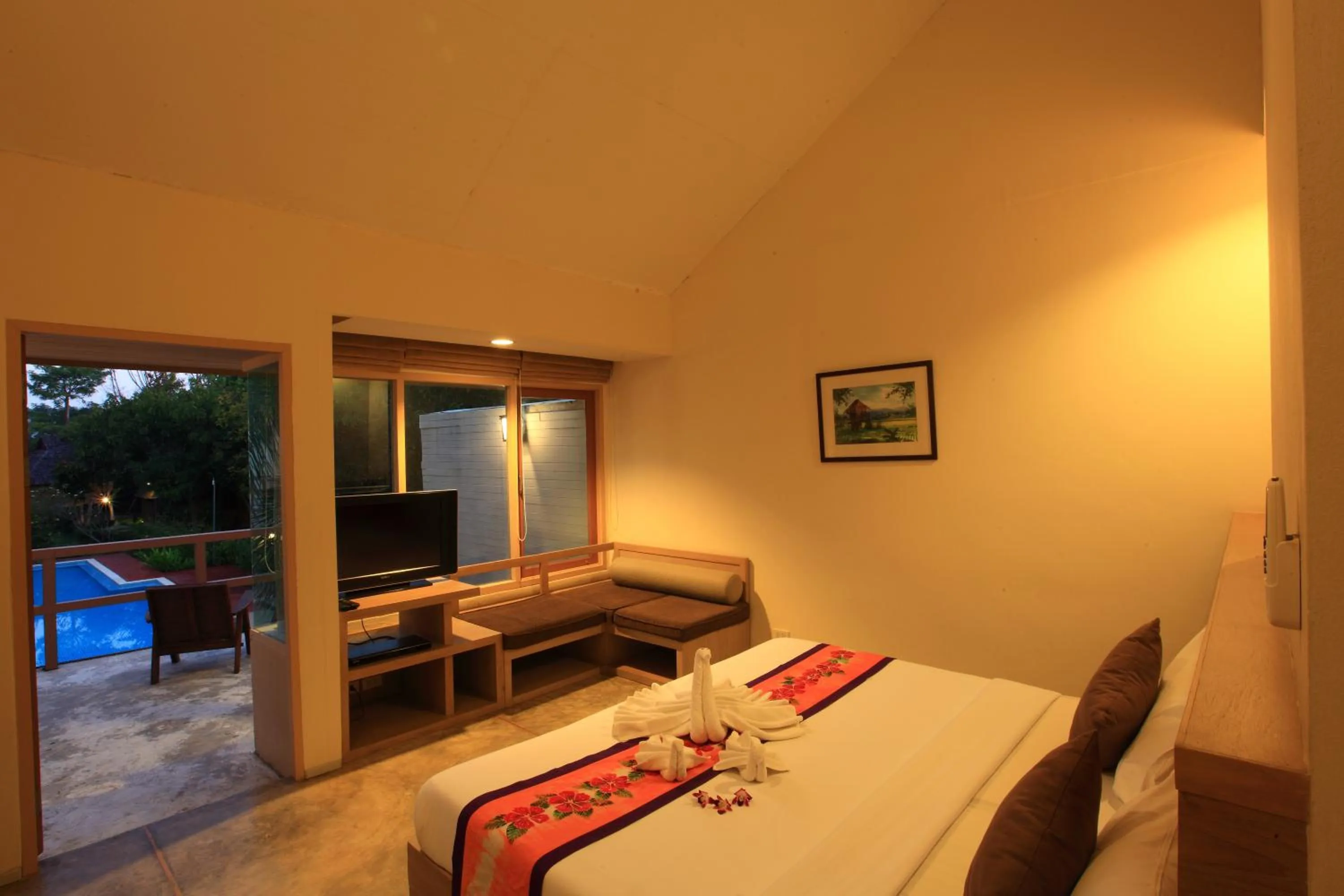 Photo of the whole room, Bed in Belle Villa Resort, Pai