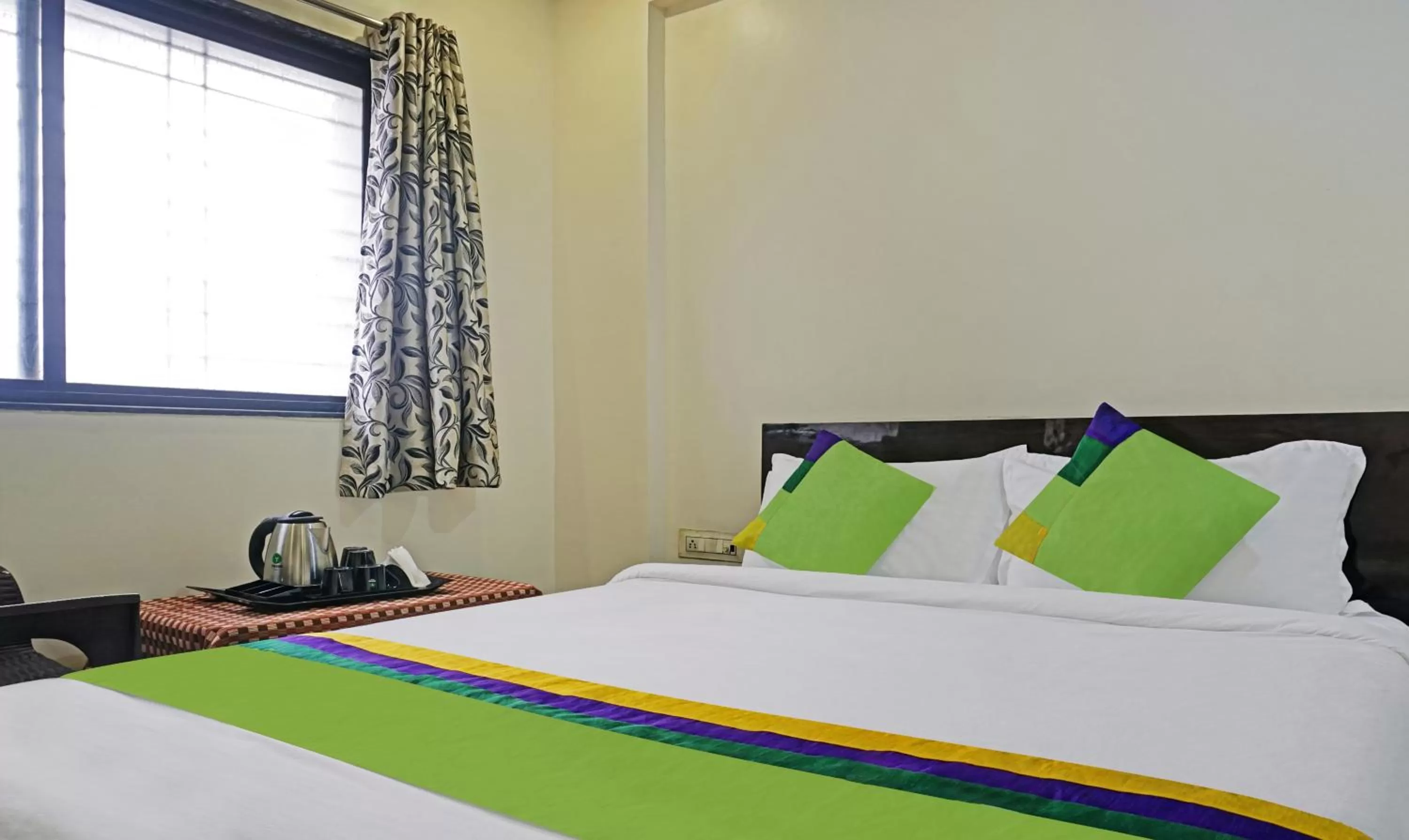 Bed in Treebo Trend Chetan Executive Hadapsar Phursungi