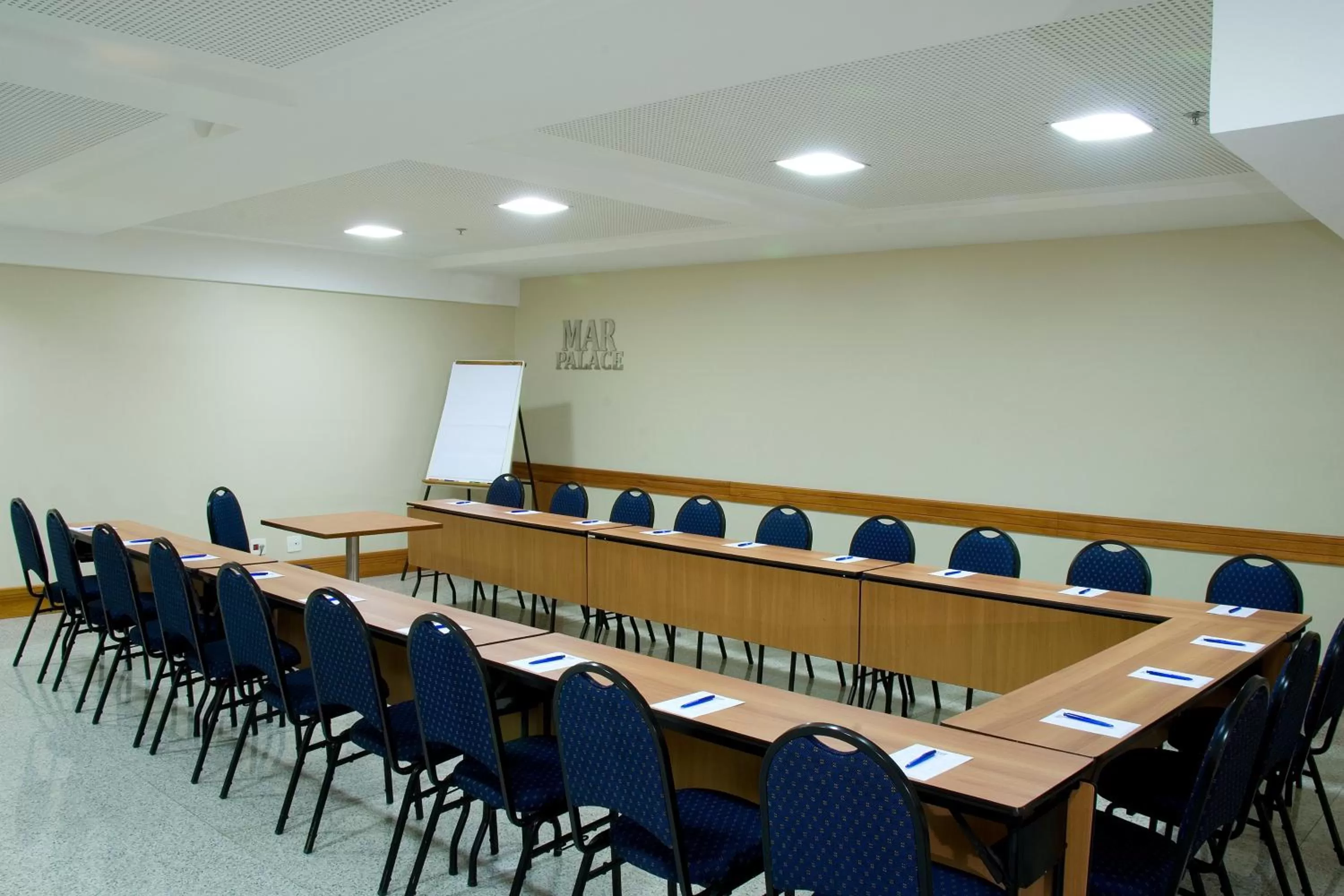 Business facilities in Mar Palace Copacabana Hotel