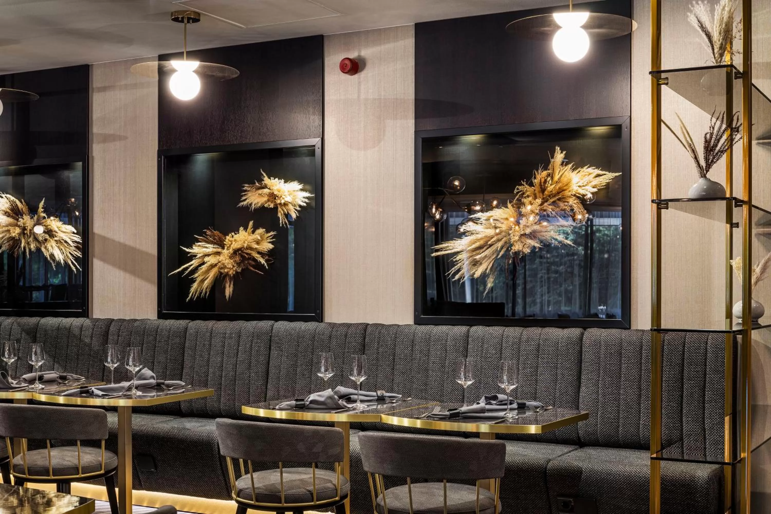 Restaurant/places to eat in Crowne Plaza Helsinki - Hesperia by IHG
