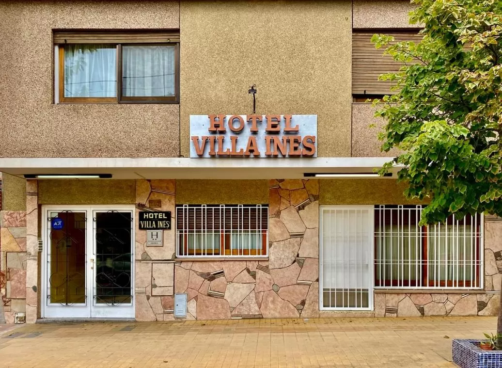 Facade/entrance, Property Building in Hotel Villa Inés Mendoza