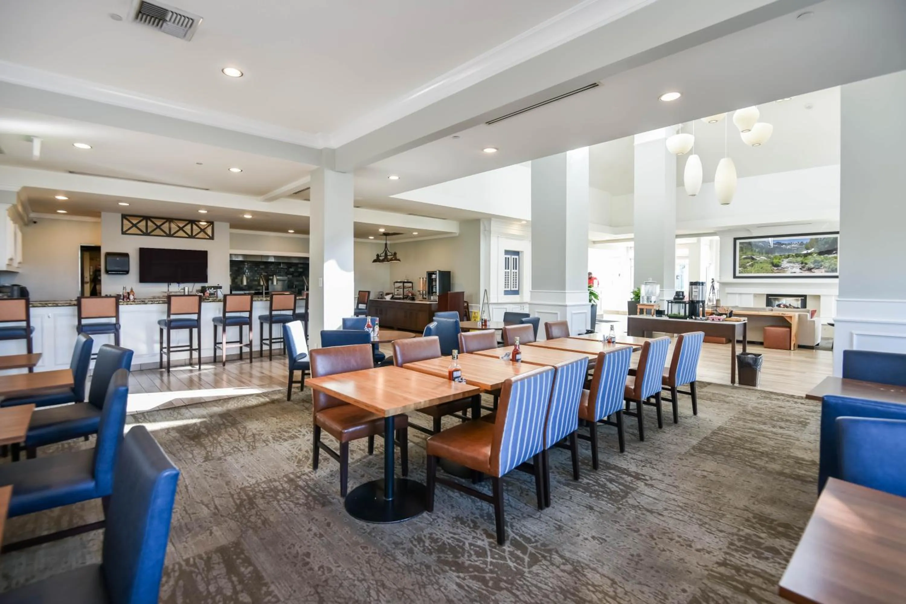 Restaurant/places to eat in Shutters Hotel