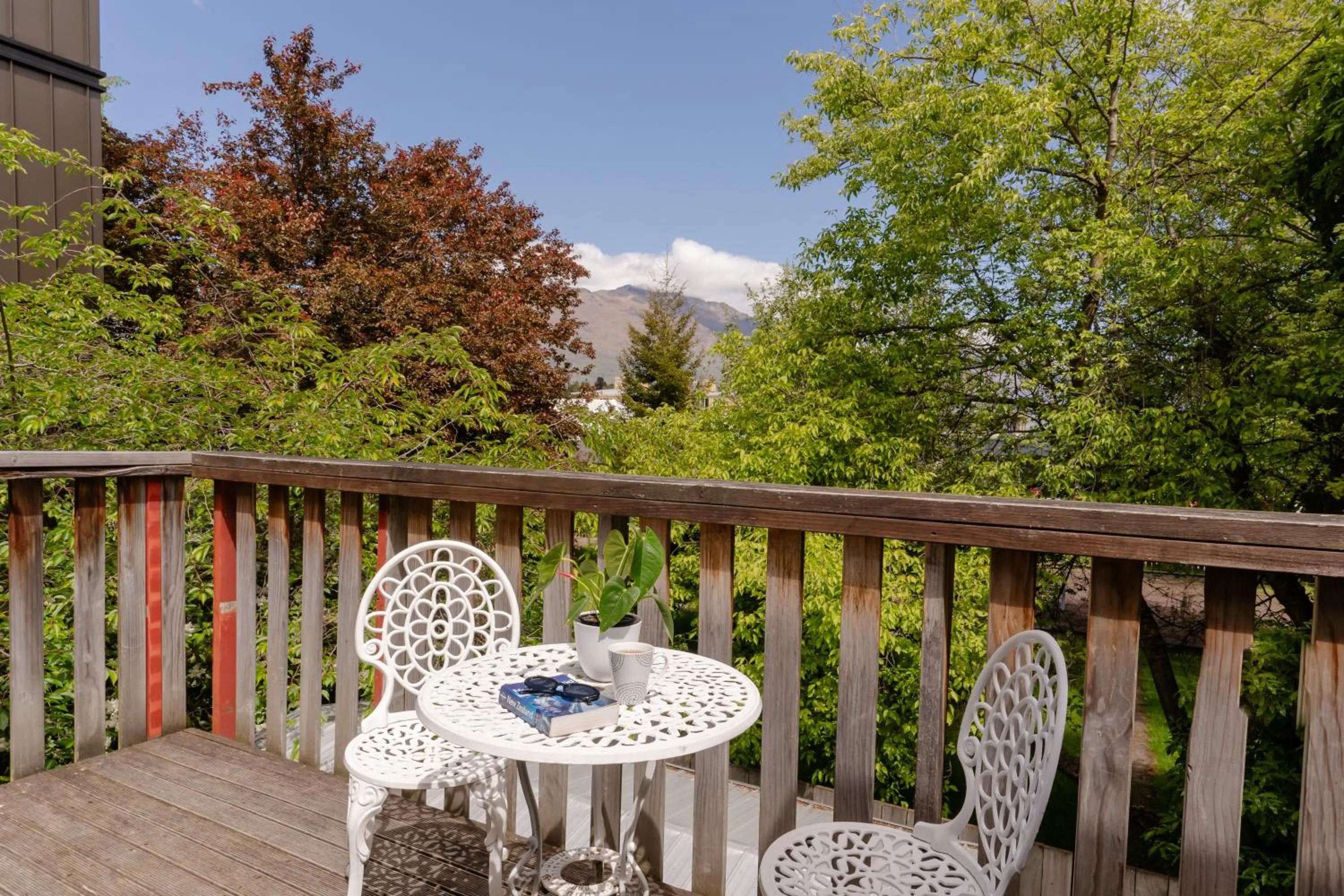 Patio in Haka House Queenstown