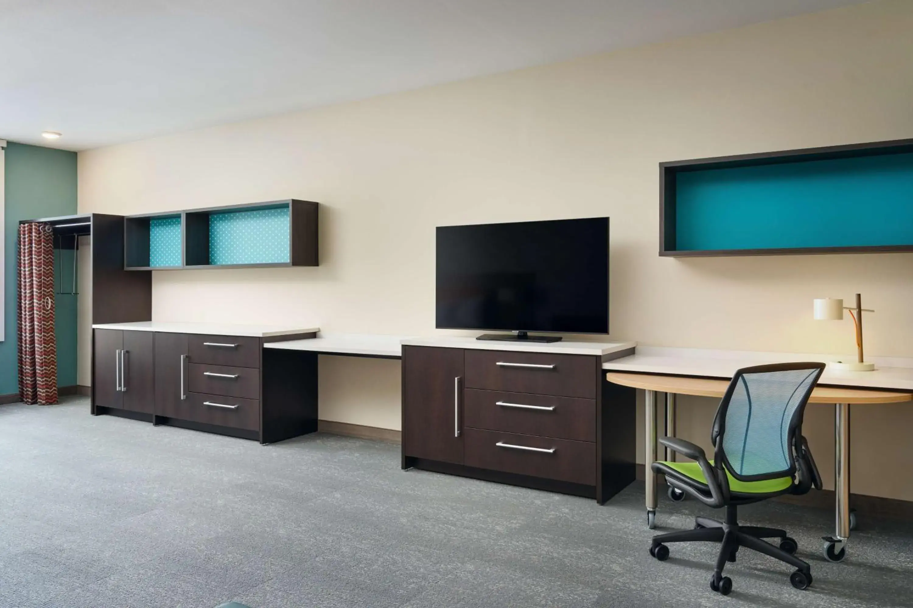 King Studio Suite with Accessible Tub - Mobility Access in Home2 Suites By Hilton Richmond Glenside King Studio Suite with Accessible Tub - Mobility Access in Home2 Suites By Hilton Richmond Glenside