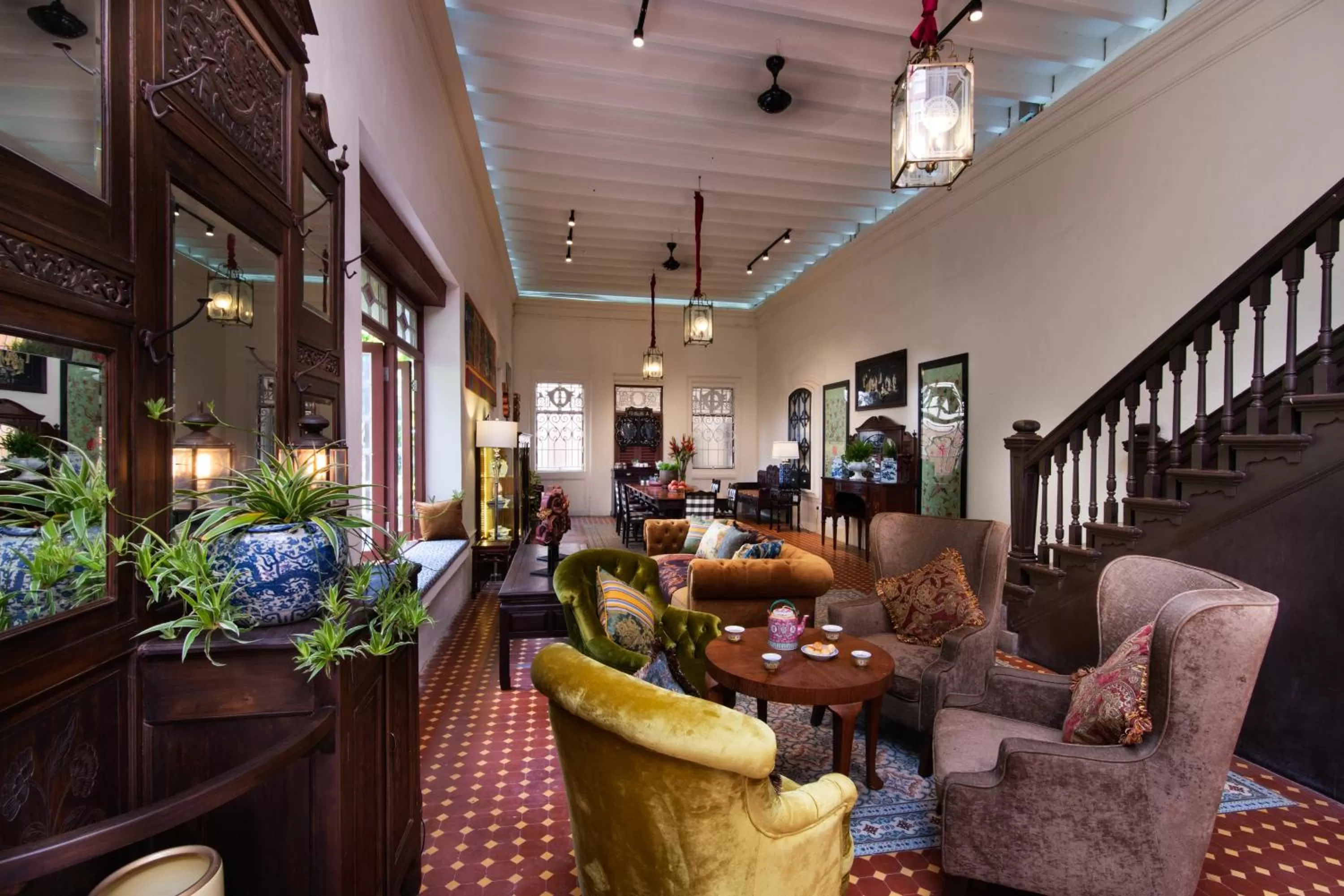 Property building in Muntri Mews