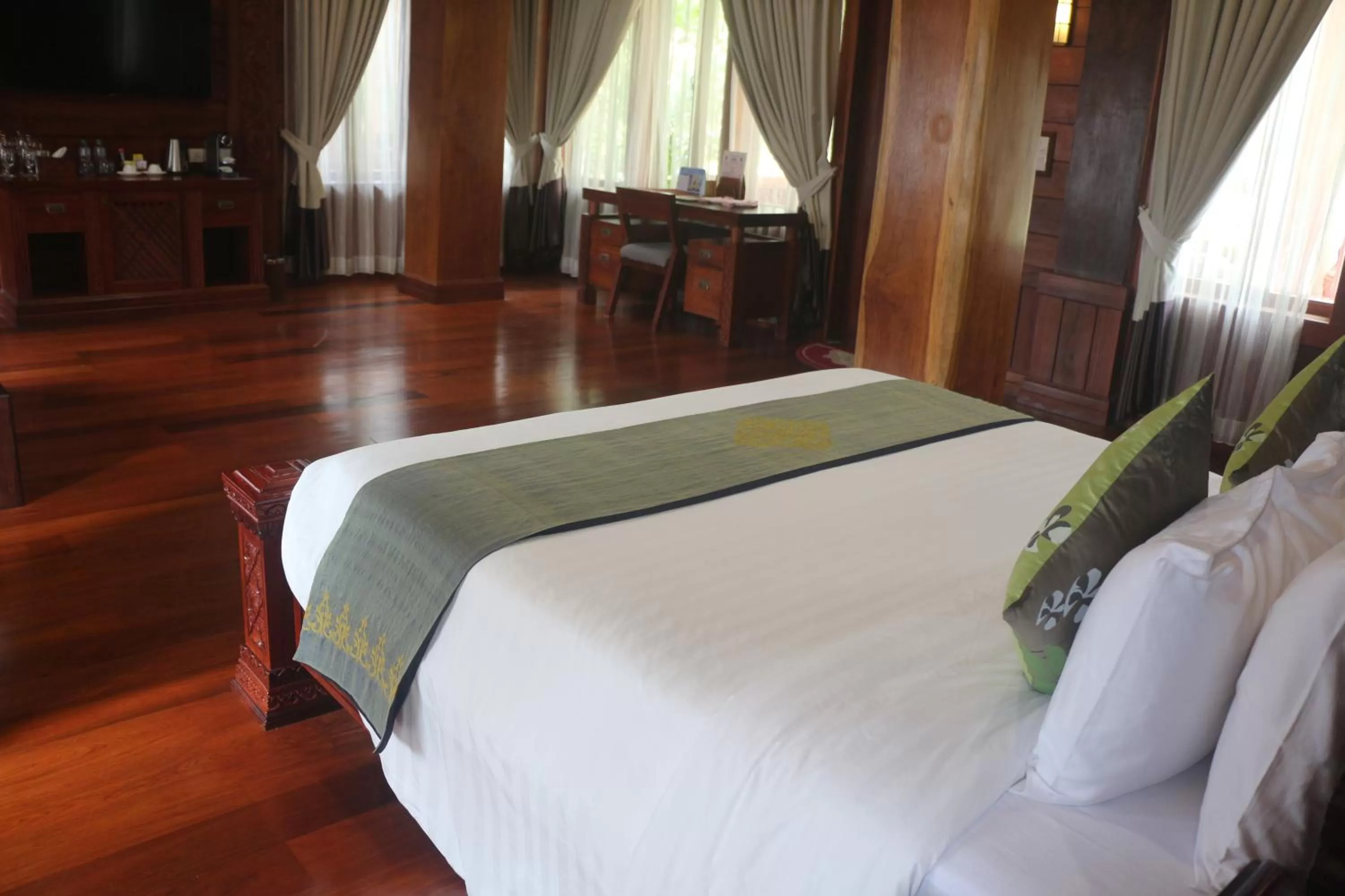 bunk bed, Bed in Try Palace Resort-Kep