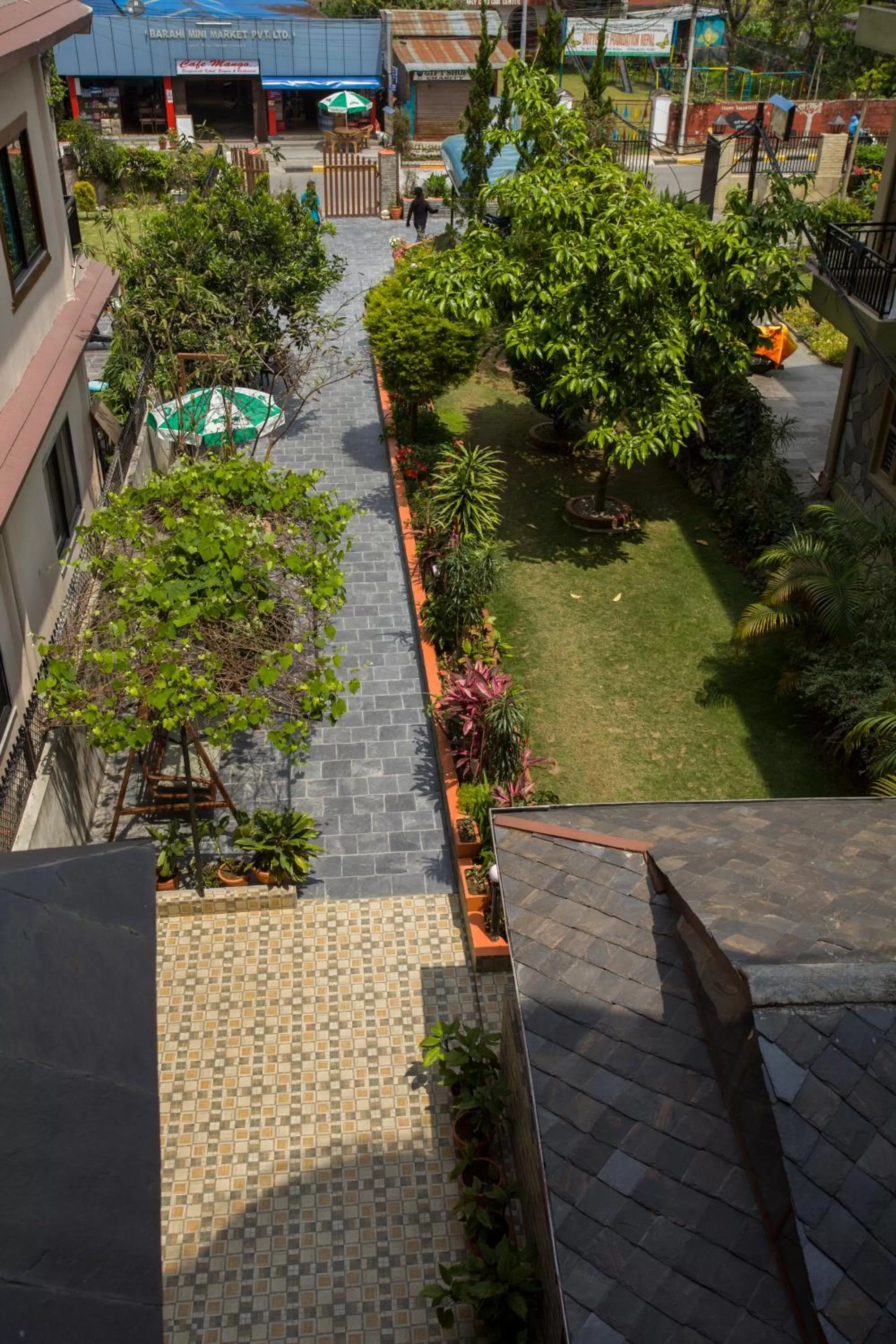 Garden view in The North Face Inn