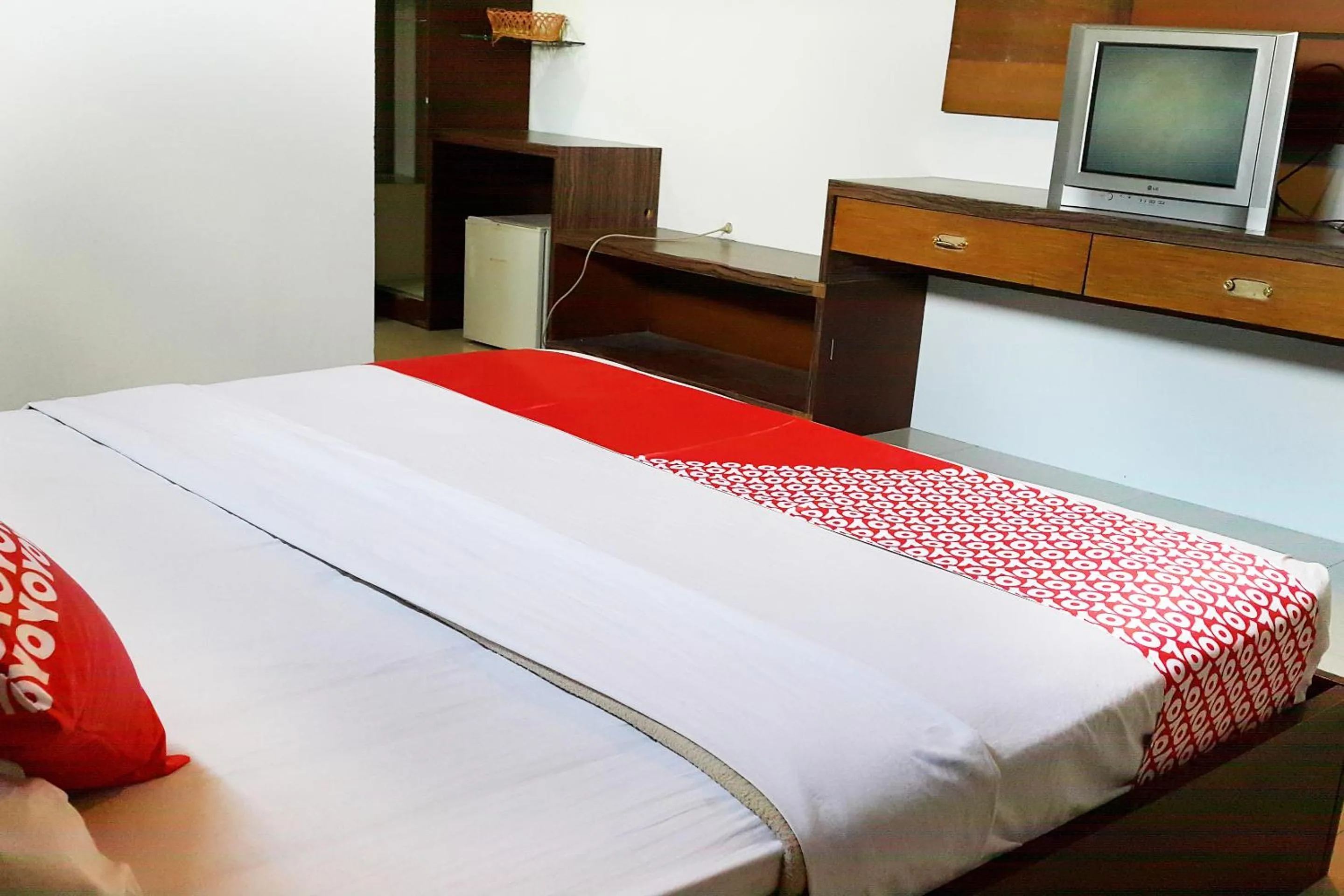 Deluxe Double Room in OYO 1088 Hotel Mega Sentosa