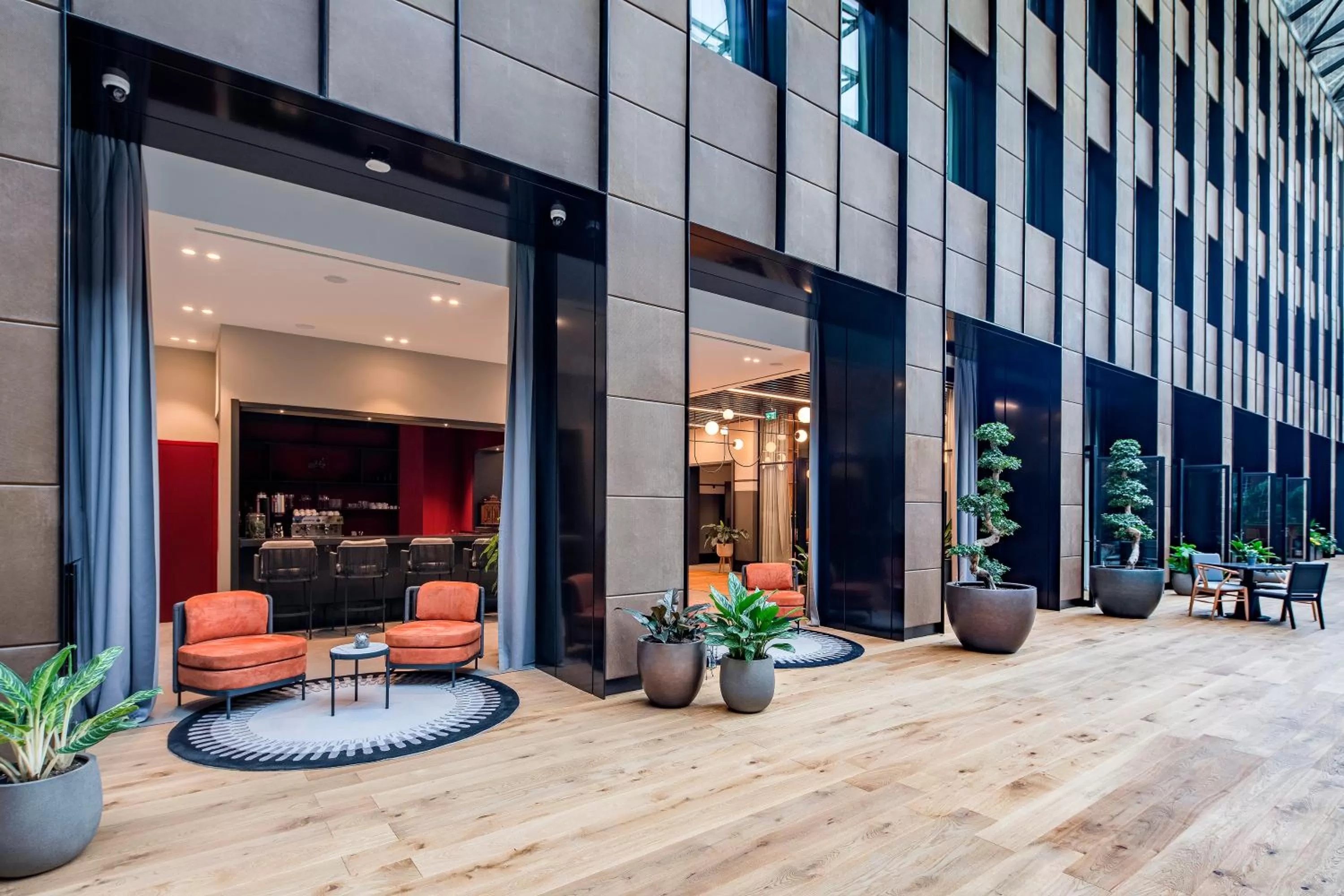 Lounge or bar in NEO KVL Hotel by TASIGO