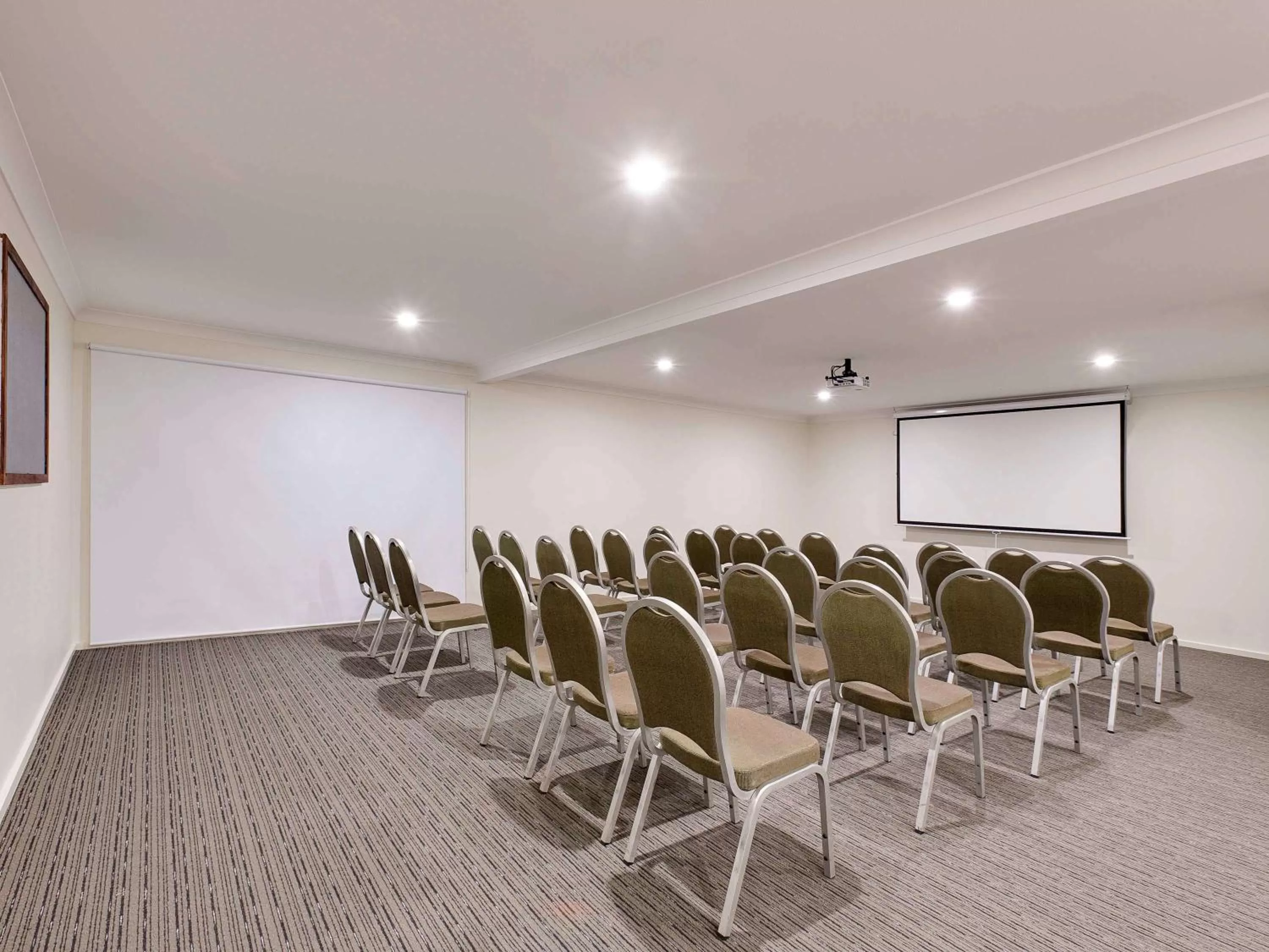 On site in Tall Trees Ainslie Motel