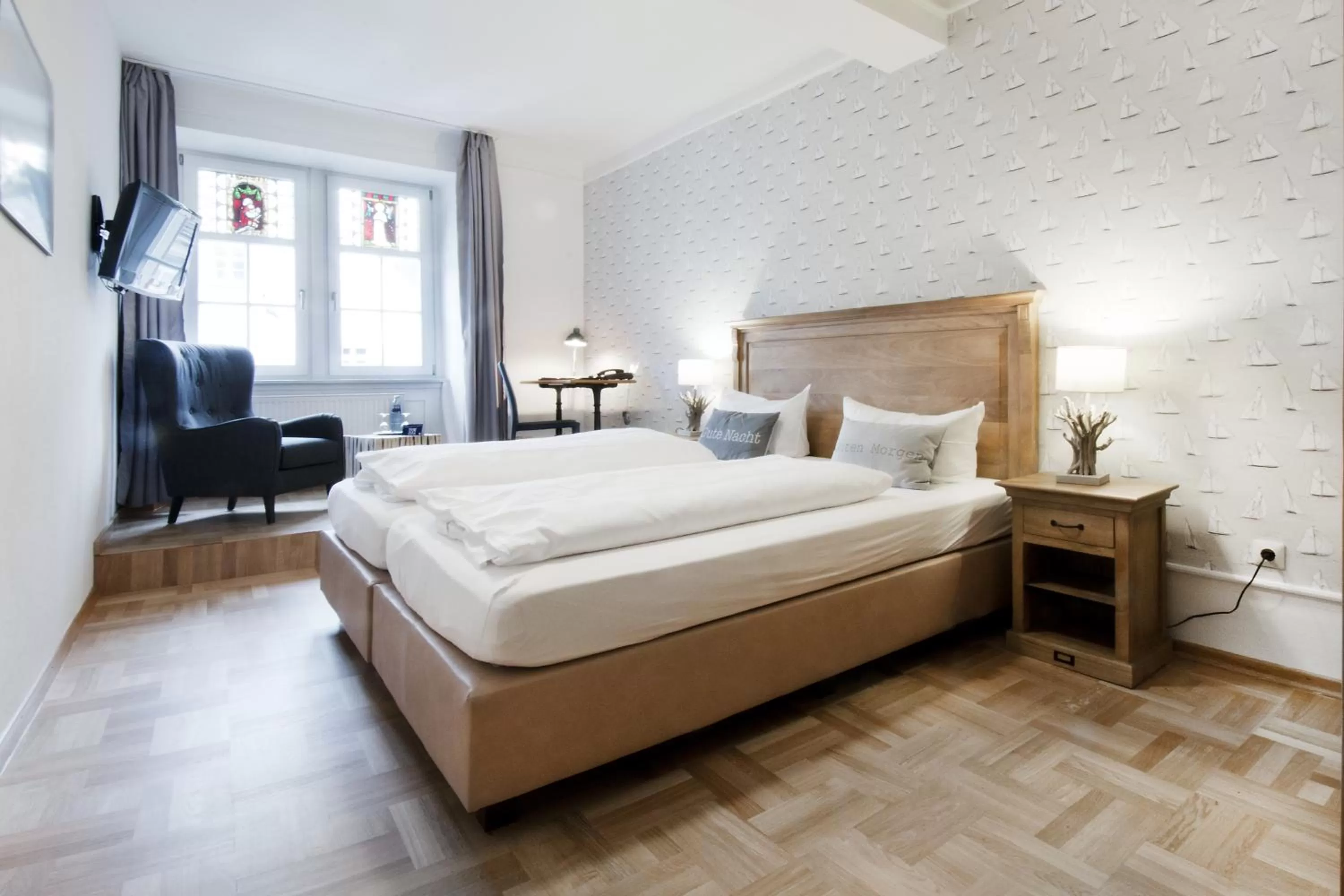 Photo of the whole room, Bed in Romantik Hotel Barbarossa