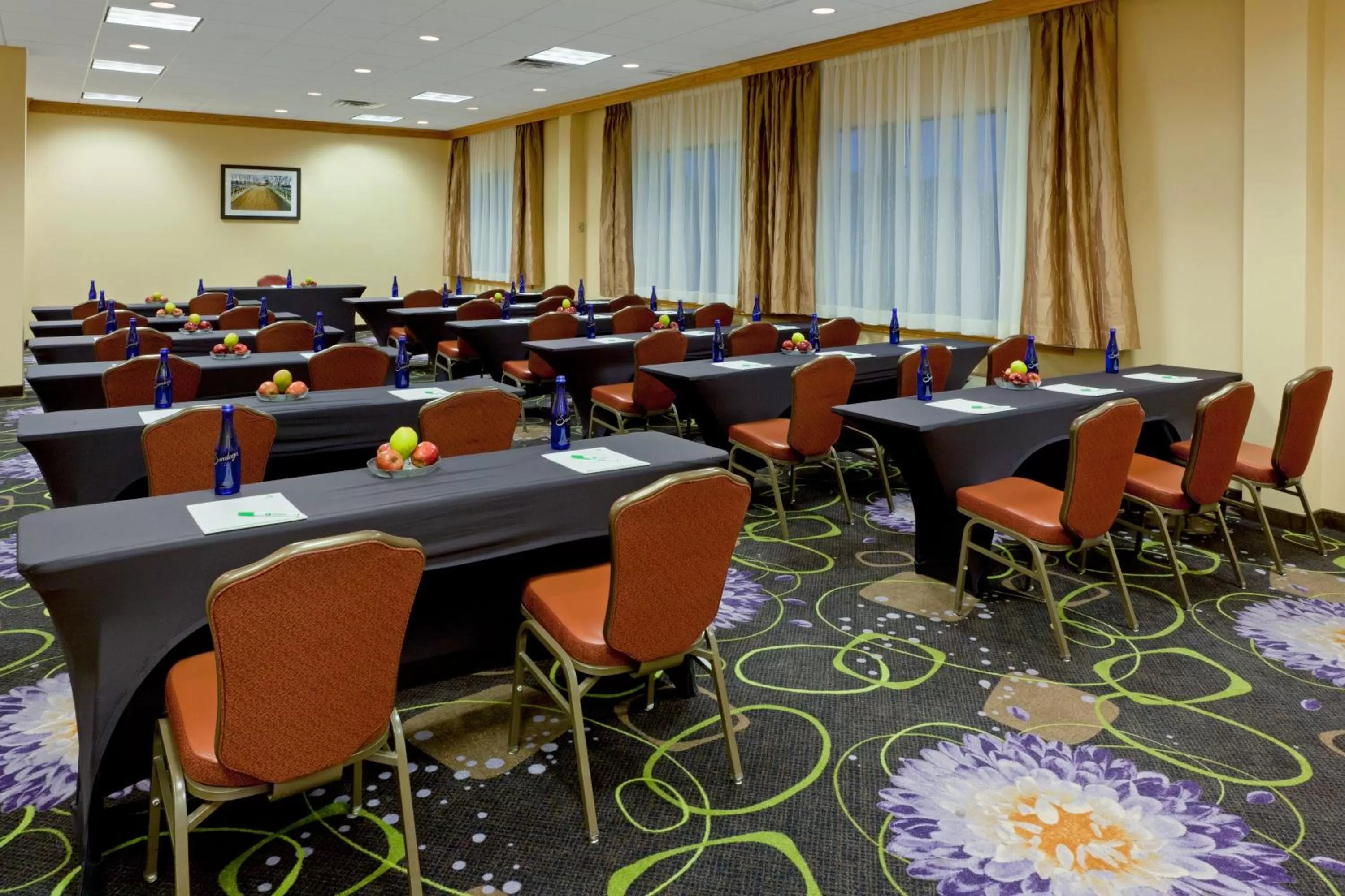 Meeting/conference room in Holiday Inn Clark - Newark by IHG