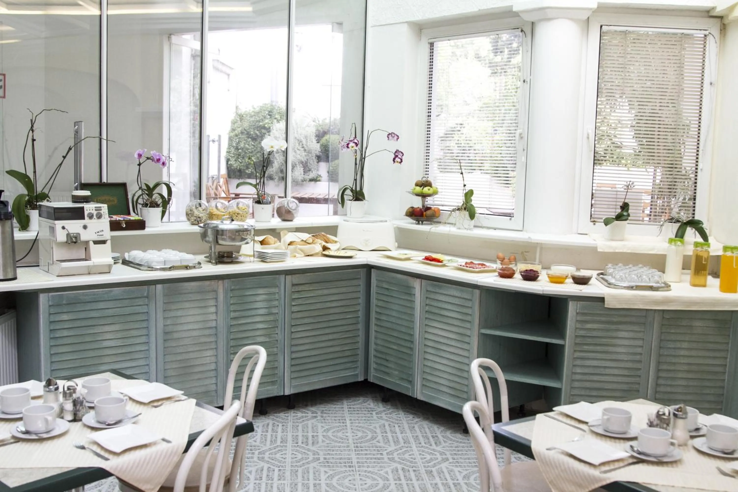 Buffet breakfast in Classic Hotel