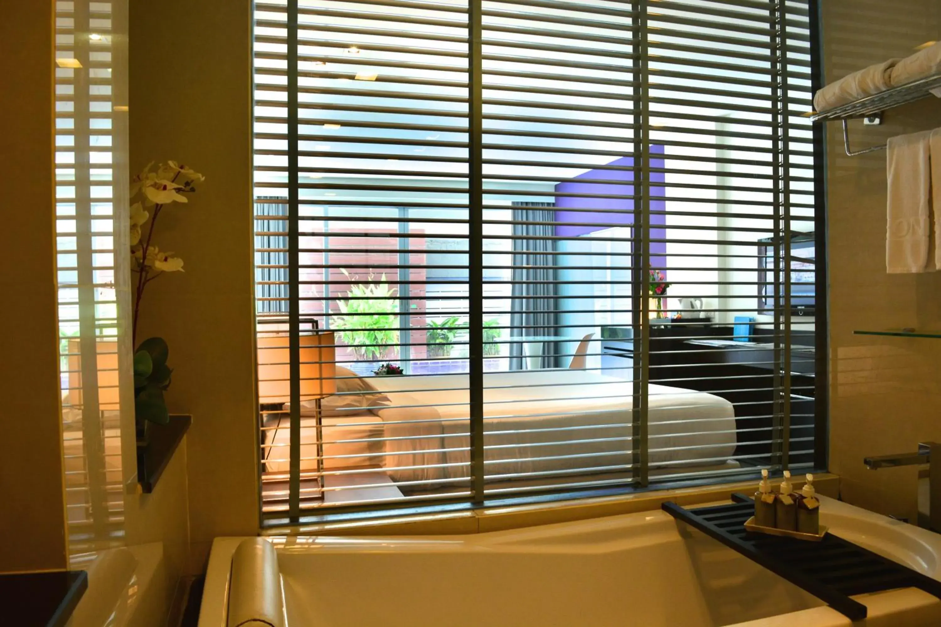 Deluxe Twin Room in Happihaus Hotel Bangkok Deluxe Twin Room in Happihaus Hotel Bangkok