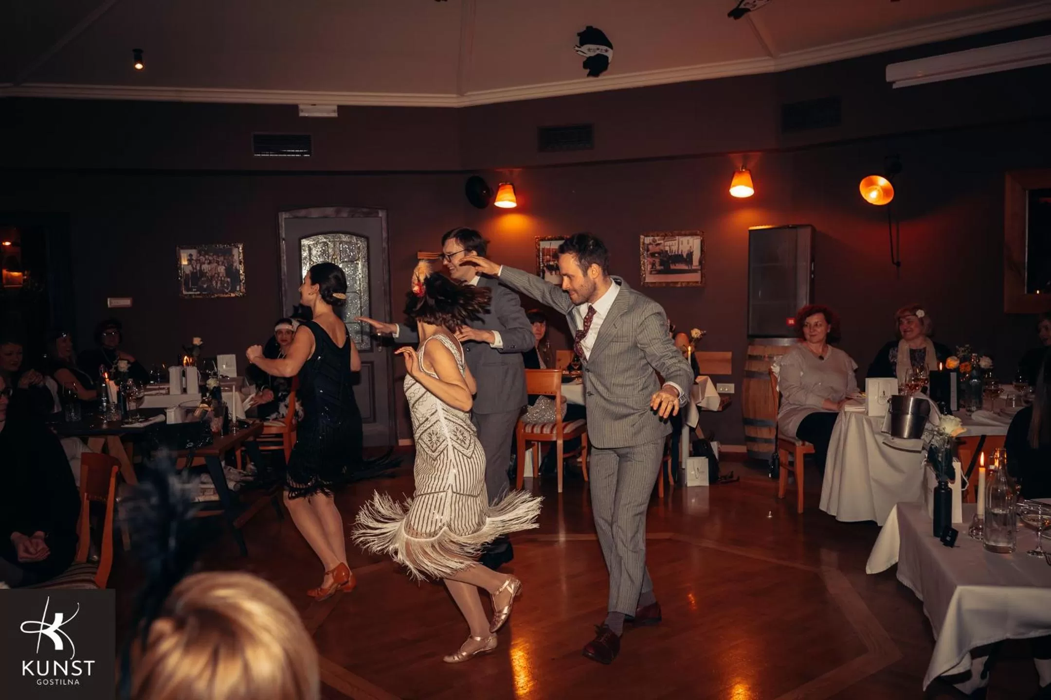 Evening entertainment in Hotel Kunst