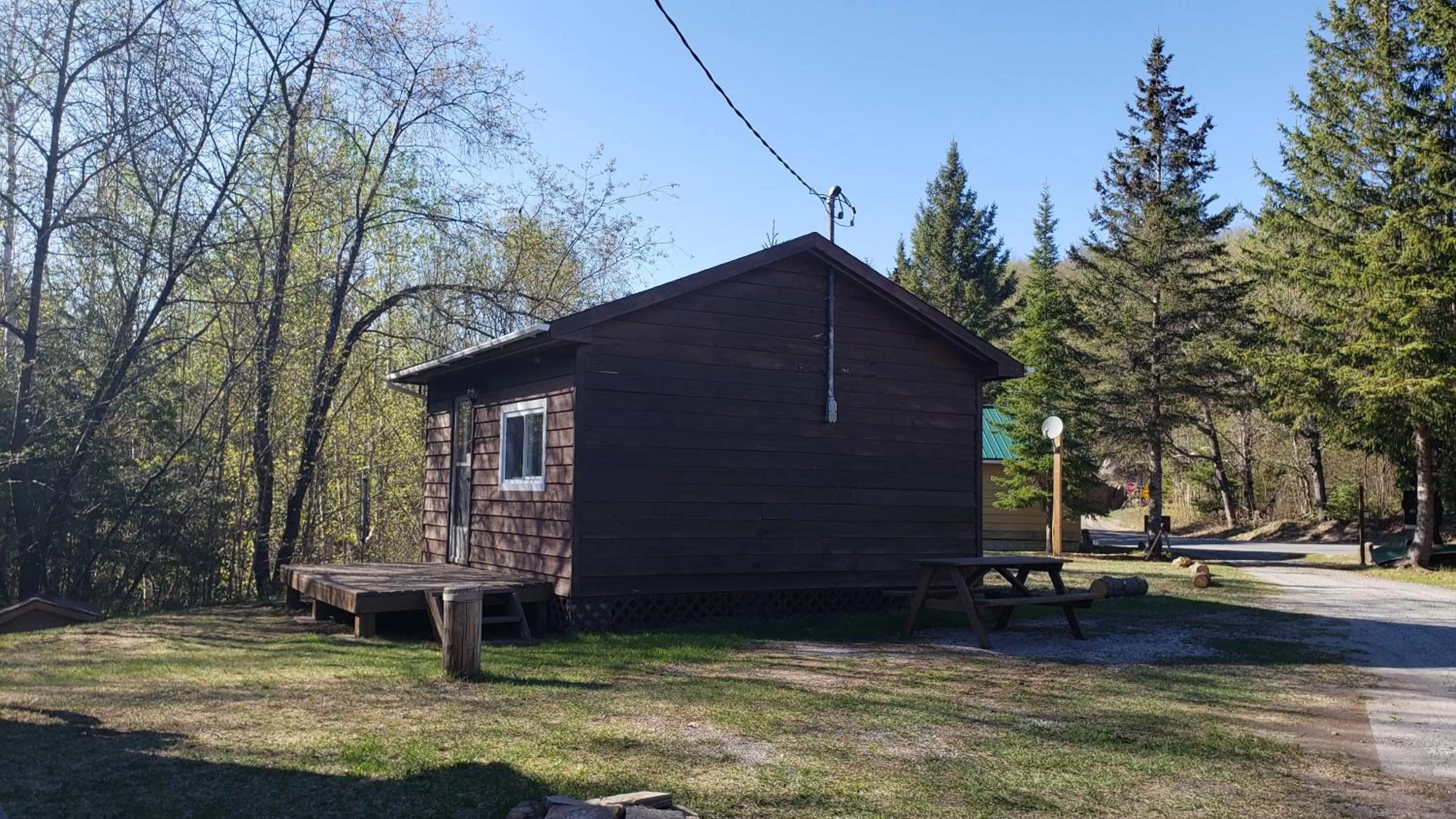 Spring in Parkway Cottage Resort and Trading Post