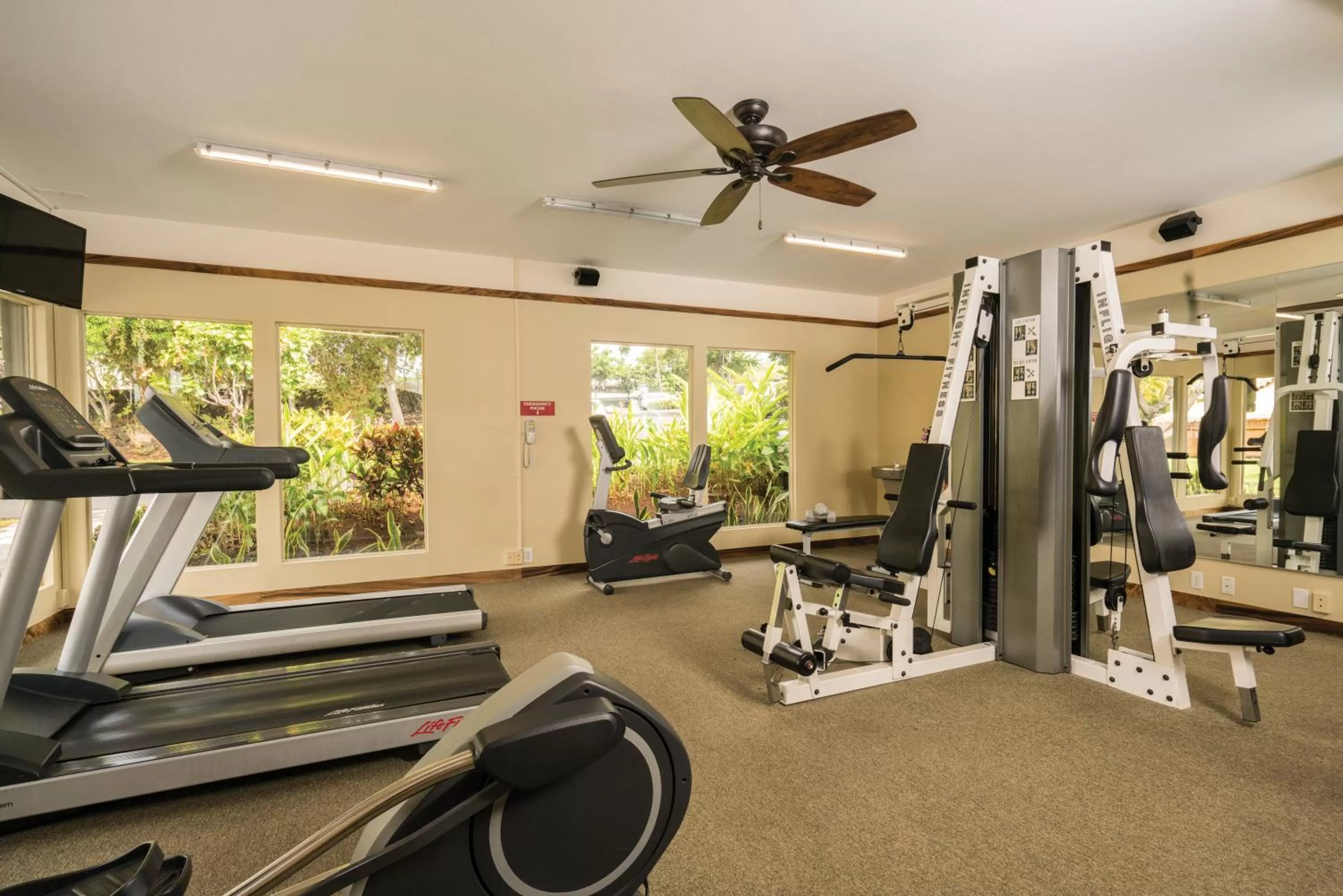 Fitness centre/facilities in Club Wyndham Kona