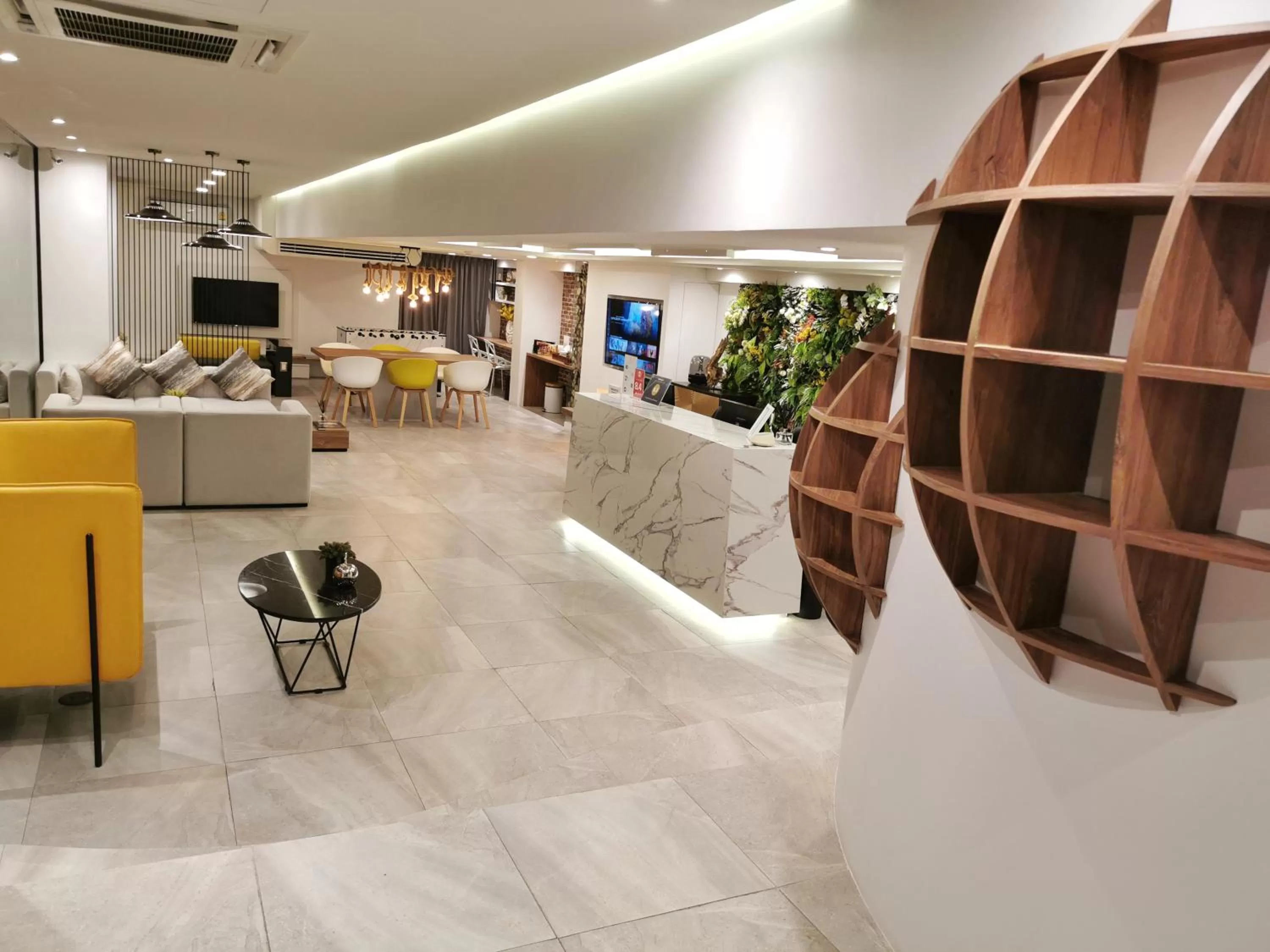 Lobby or reception in Benviar Tonson Residence