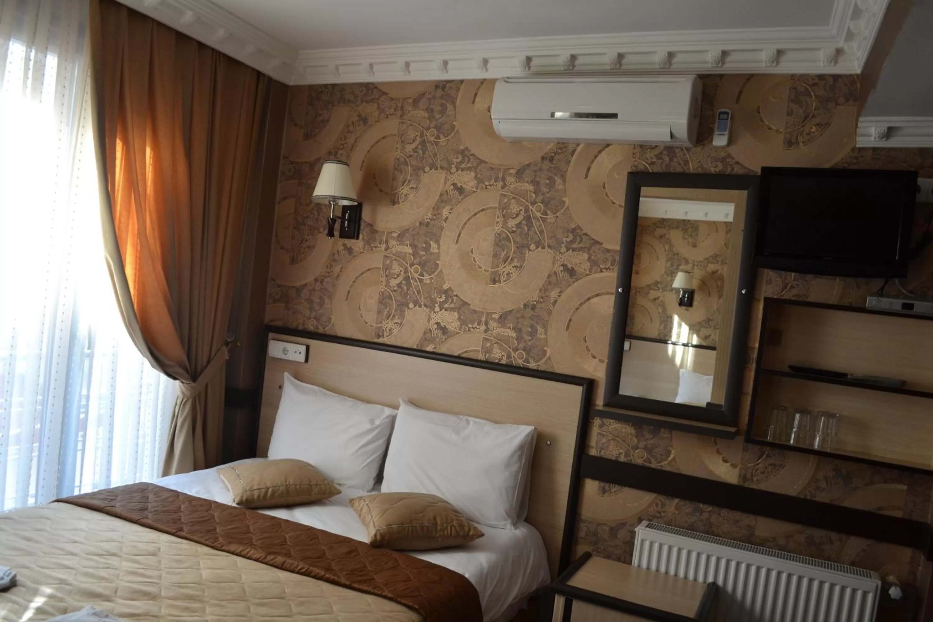 Photo of the whole room, Bed in Ares Hotel