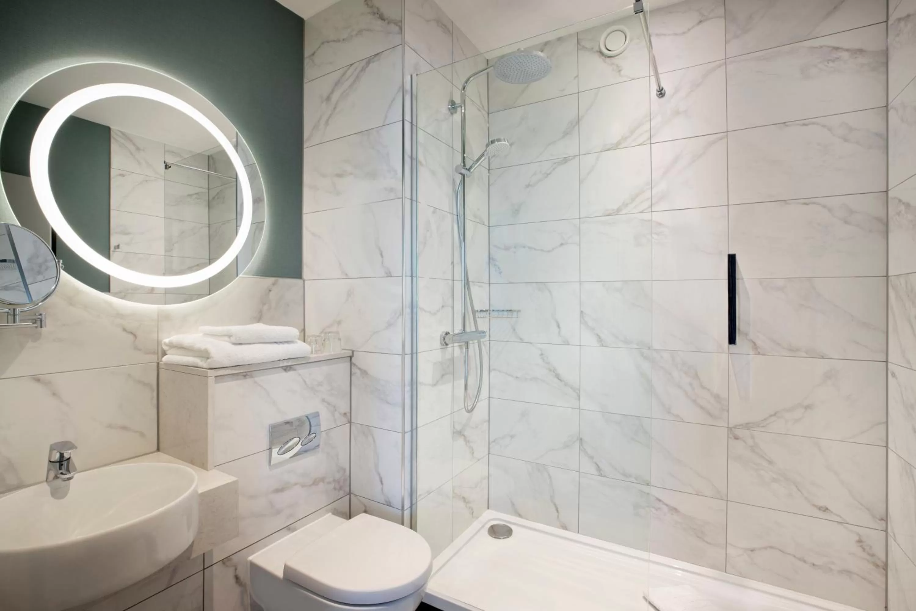 Bathroom in Leonardo Royal Hotel Birmingham