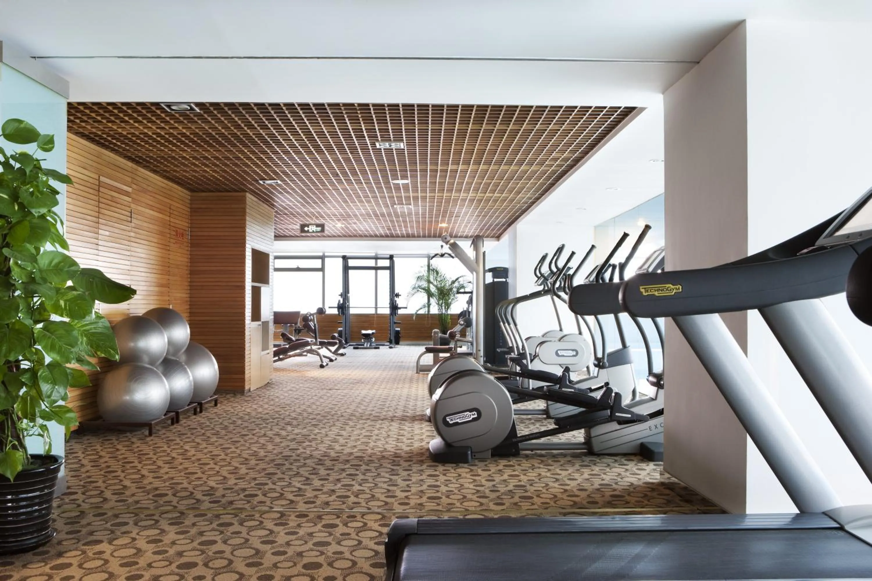 Fitness centre/facilities in The Longemont Shanghai