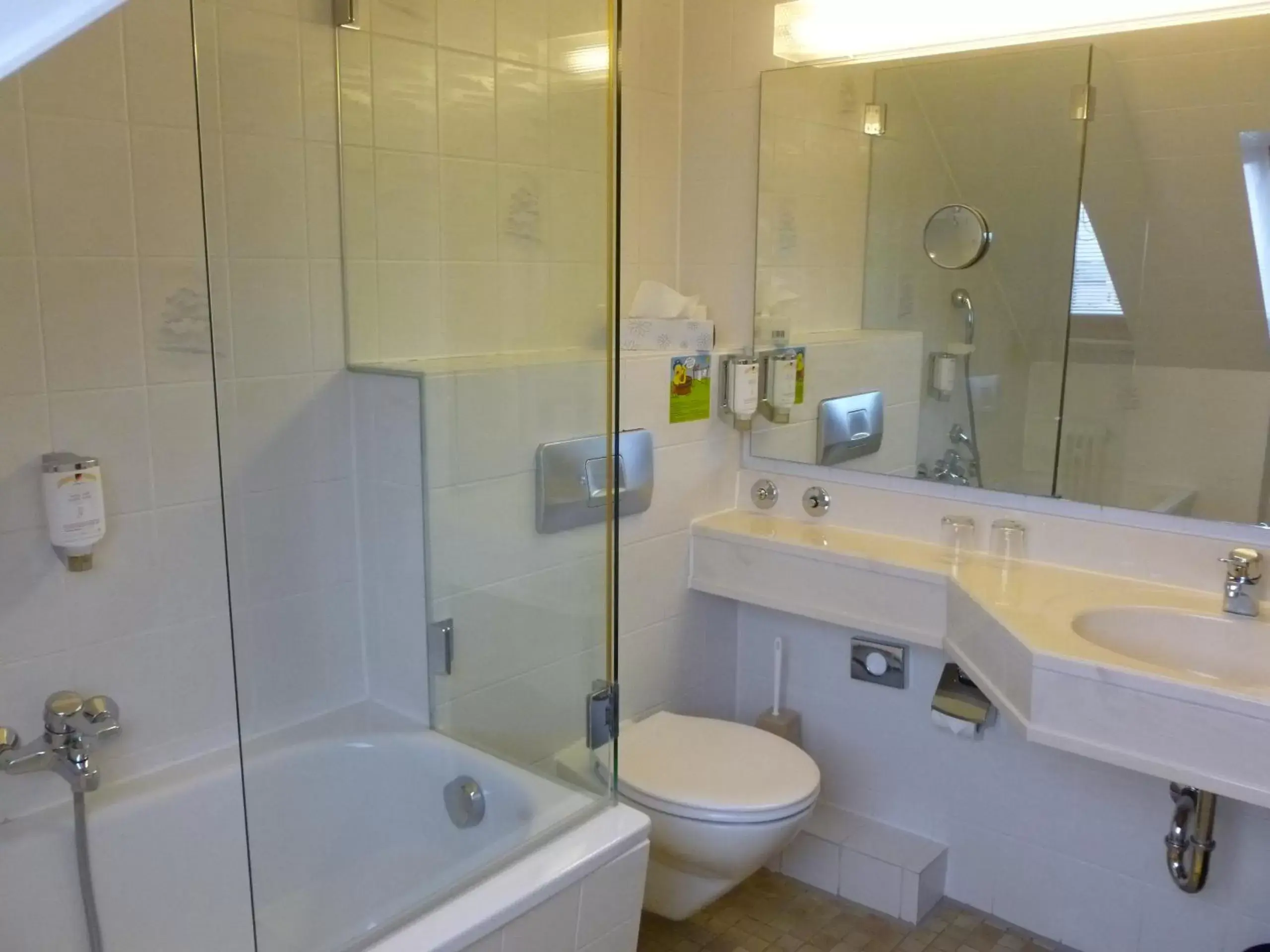 Triple Room in Hotel Hauser an der Universität Triple Room in Hotel Hauser an der Universität