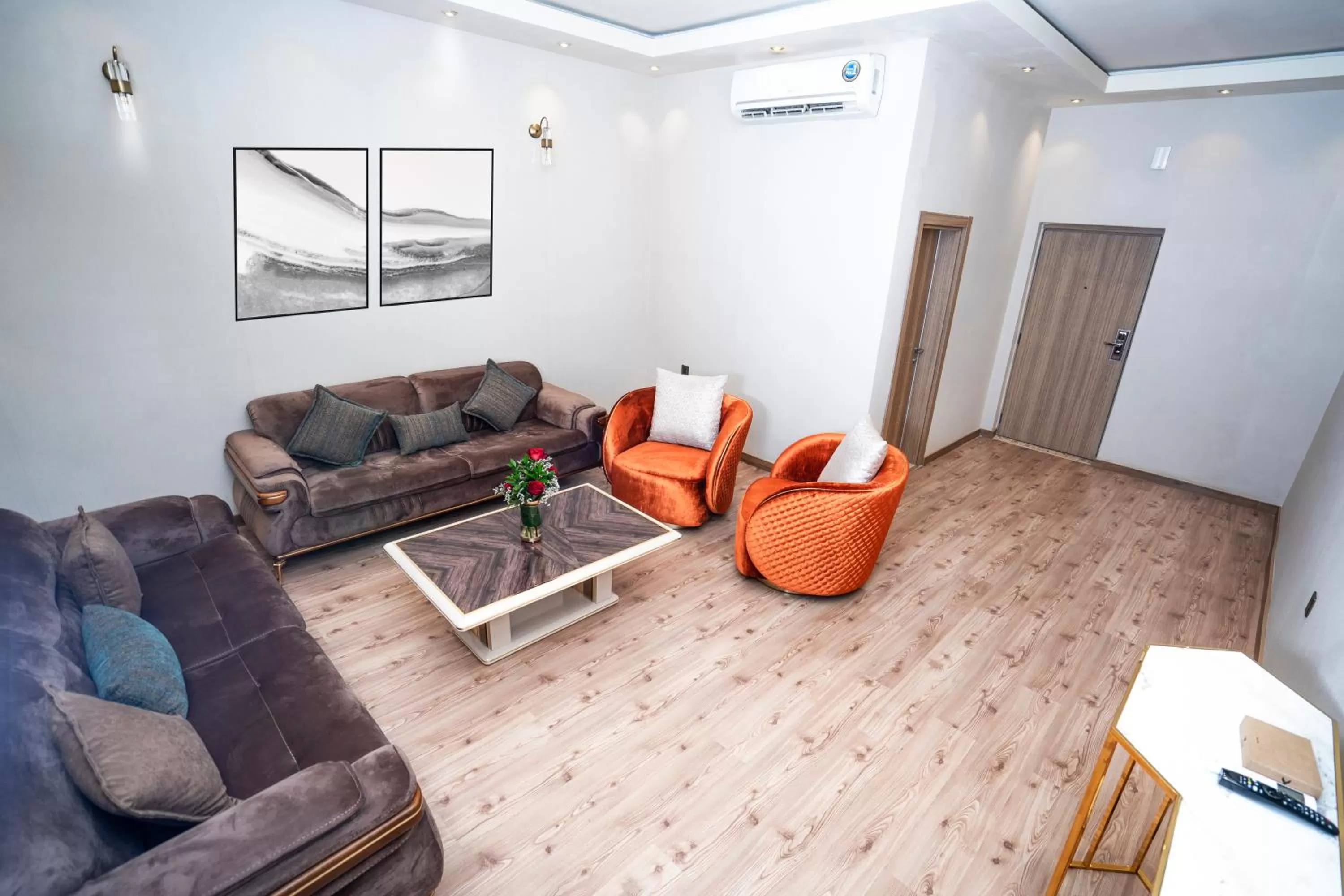 Living room in Al Yarmouk International Hotel