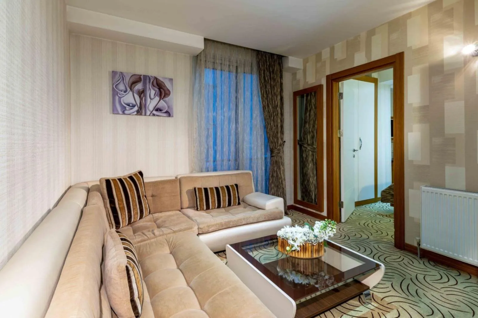 Living room in Dies Hotel