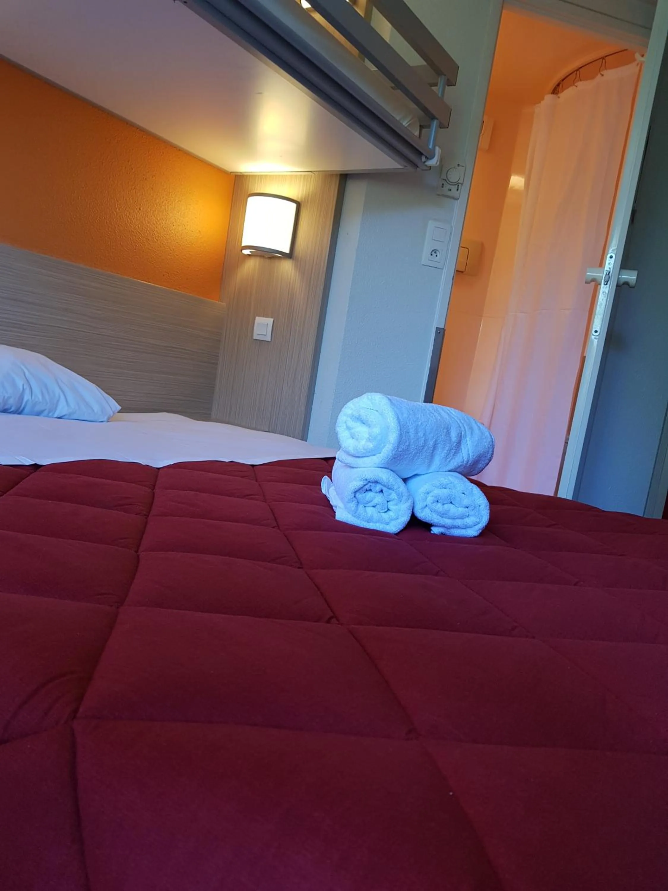 Bed in Premiere Classe Lyon Ouest - Tassin